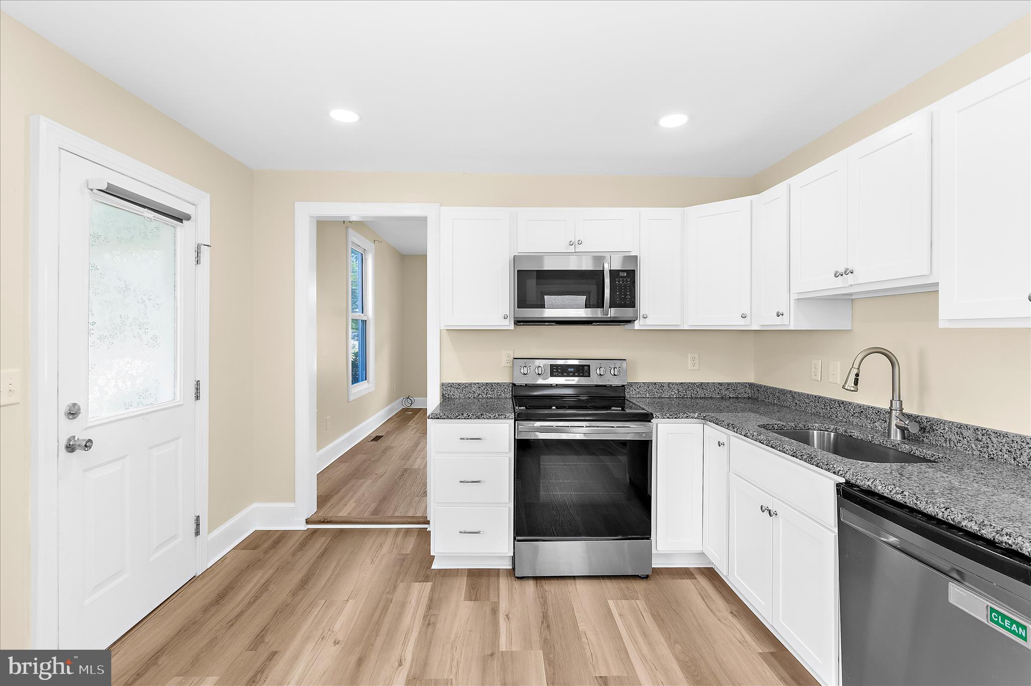 CENTREVILLE - Residential