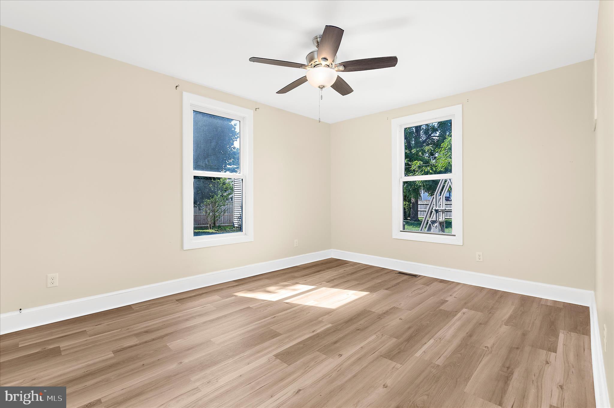 CENTREVILLE - Residential
