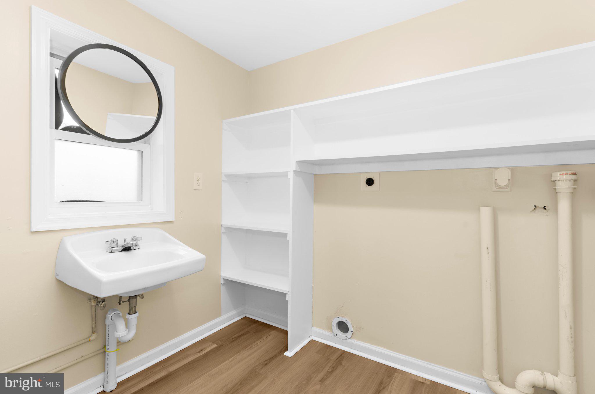 CENTREVILLE - Residential