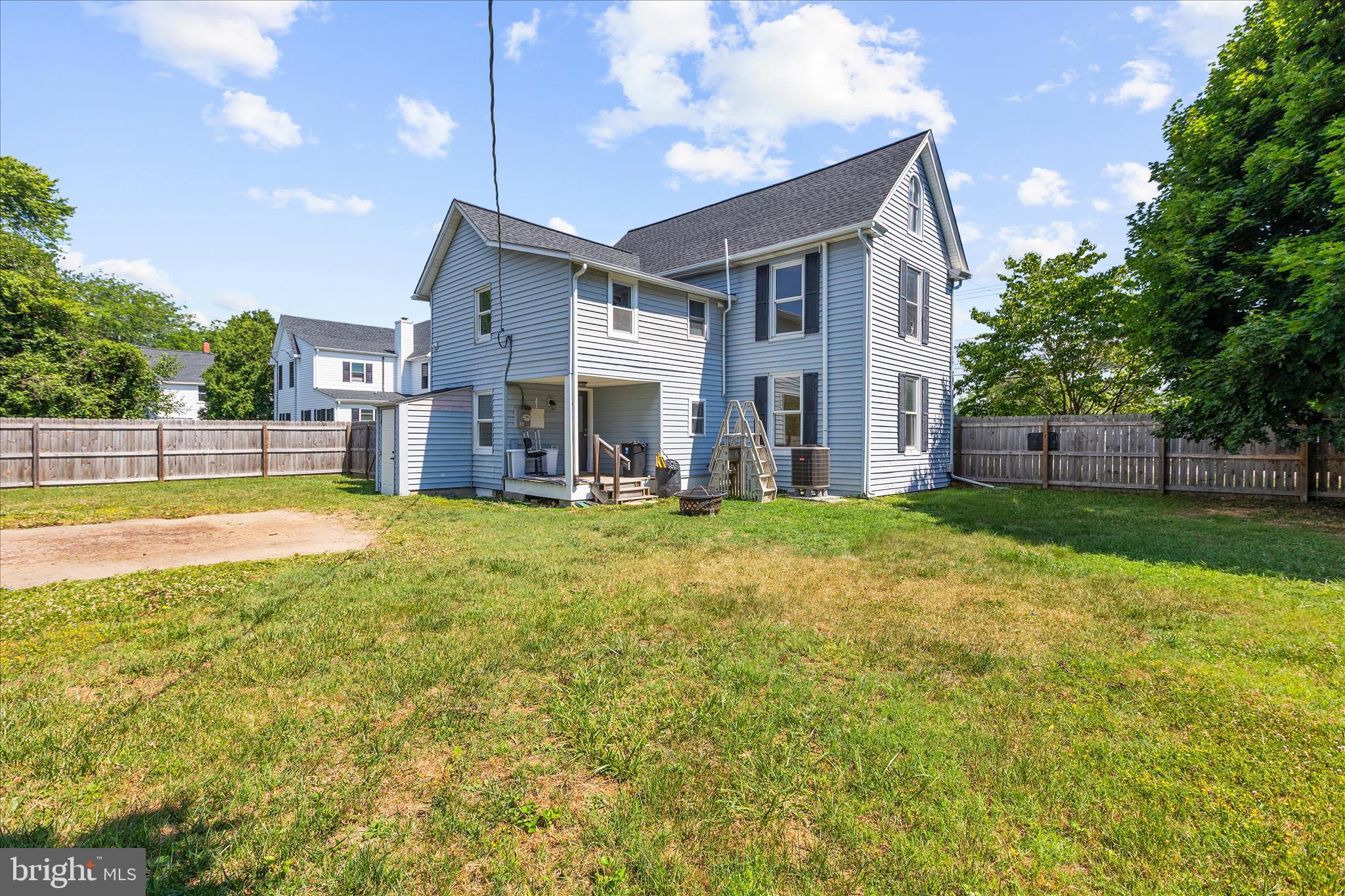 CENTREVILLE - Residential