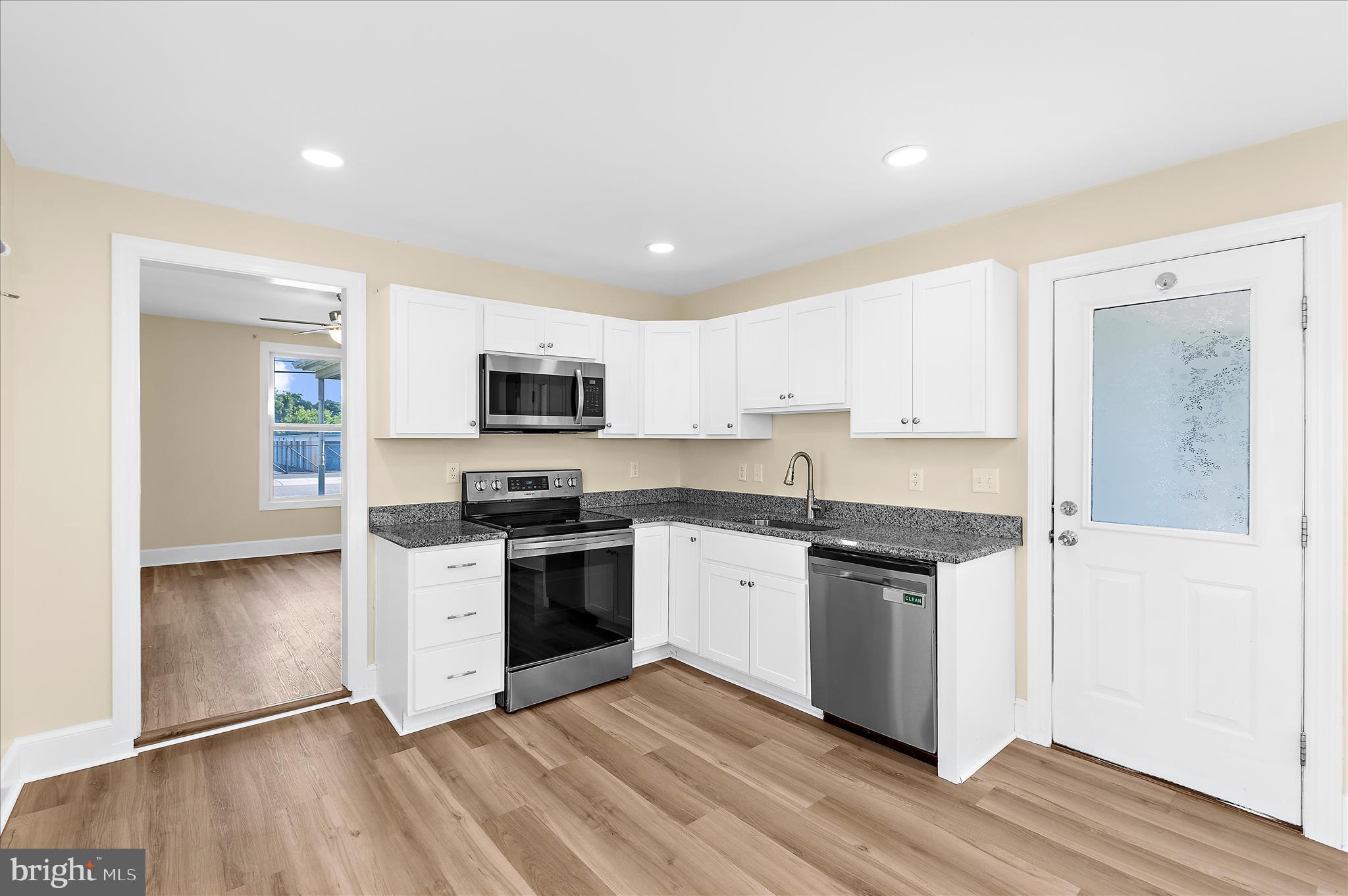 CENTREVILLE - Residential