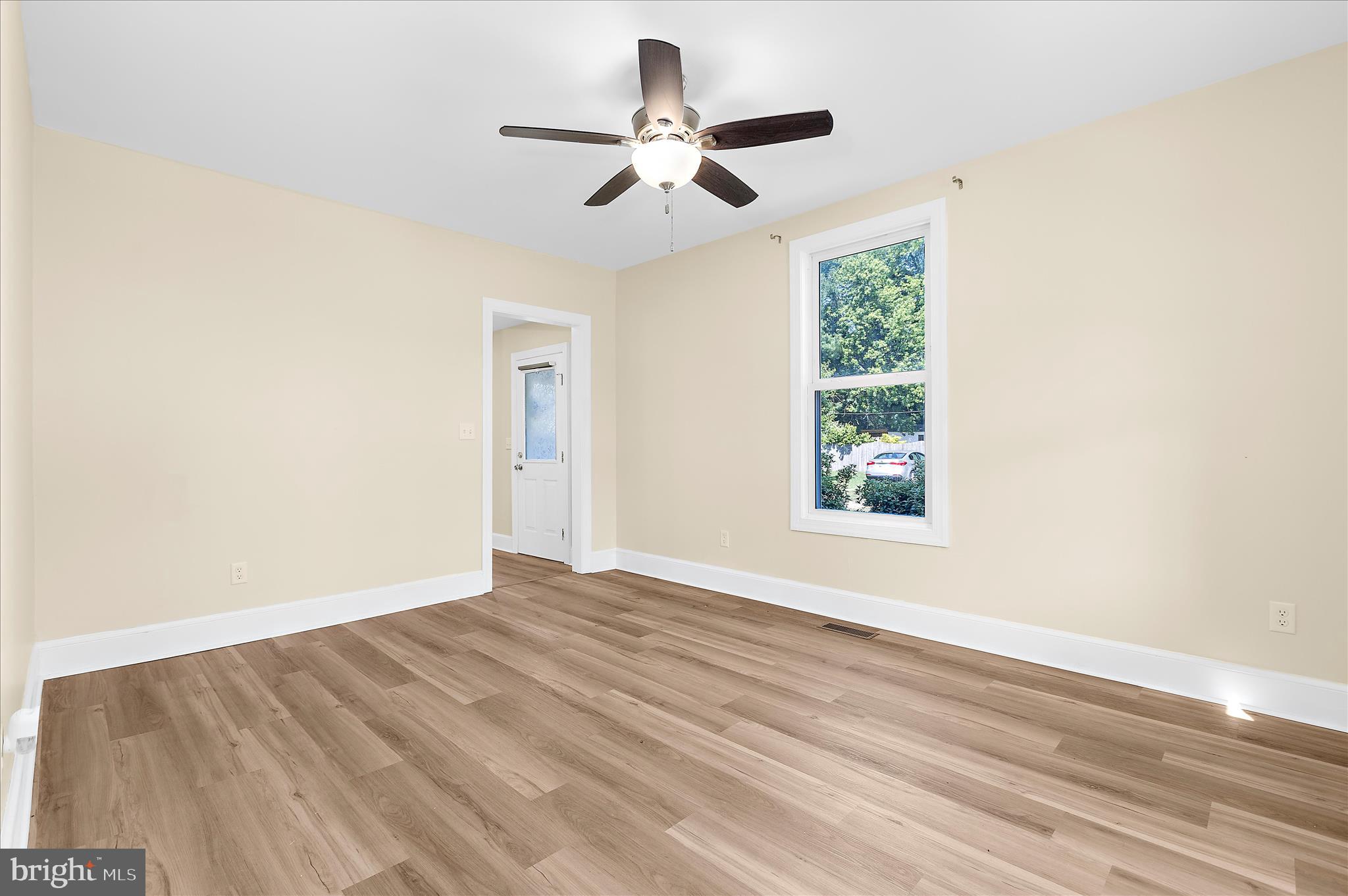 CENTREVILLE - Residential