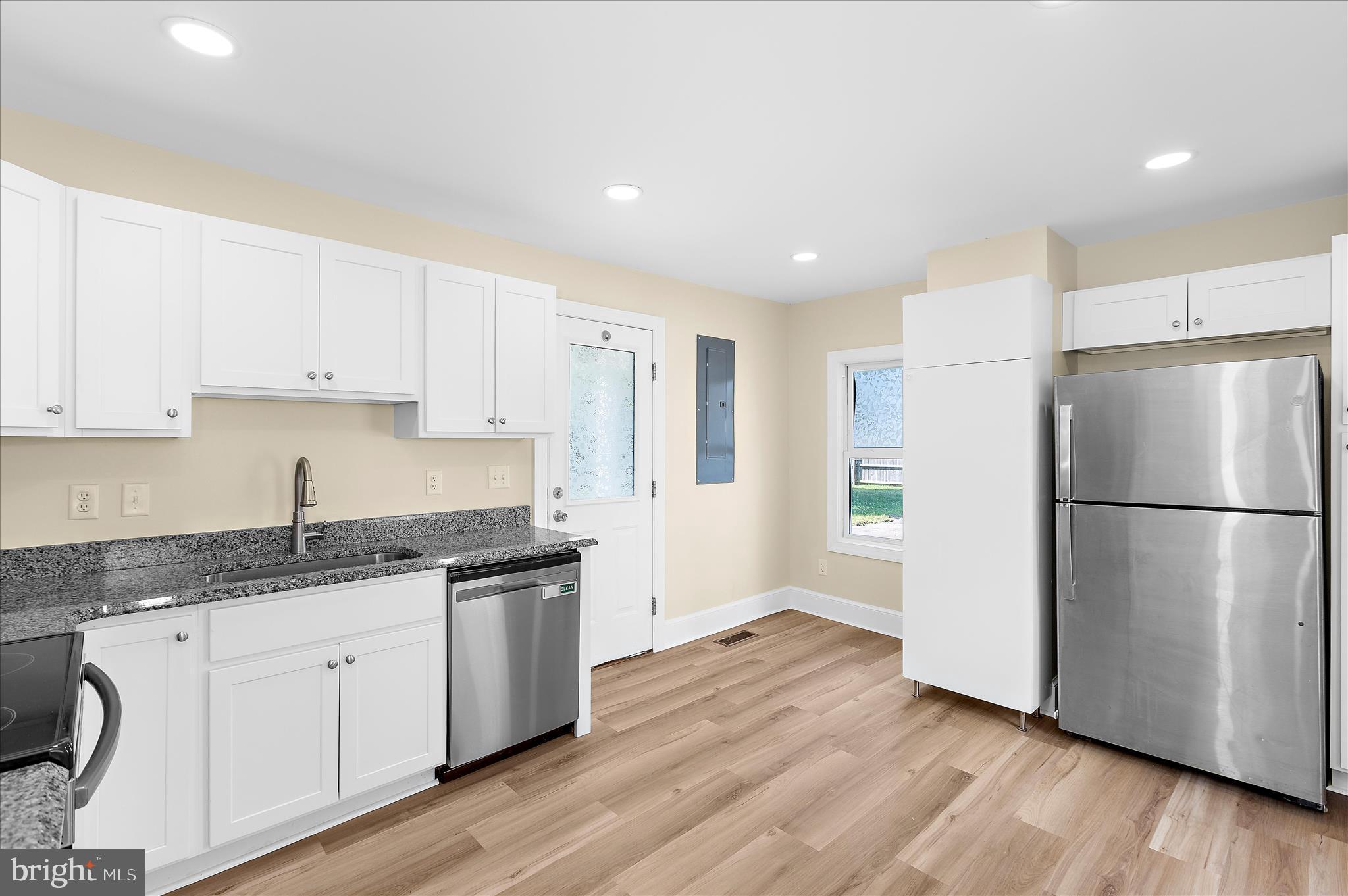 CENTREVILLE - Residential