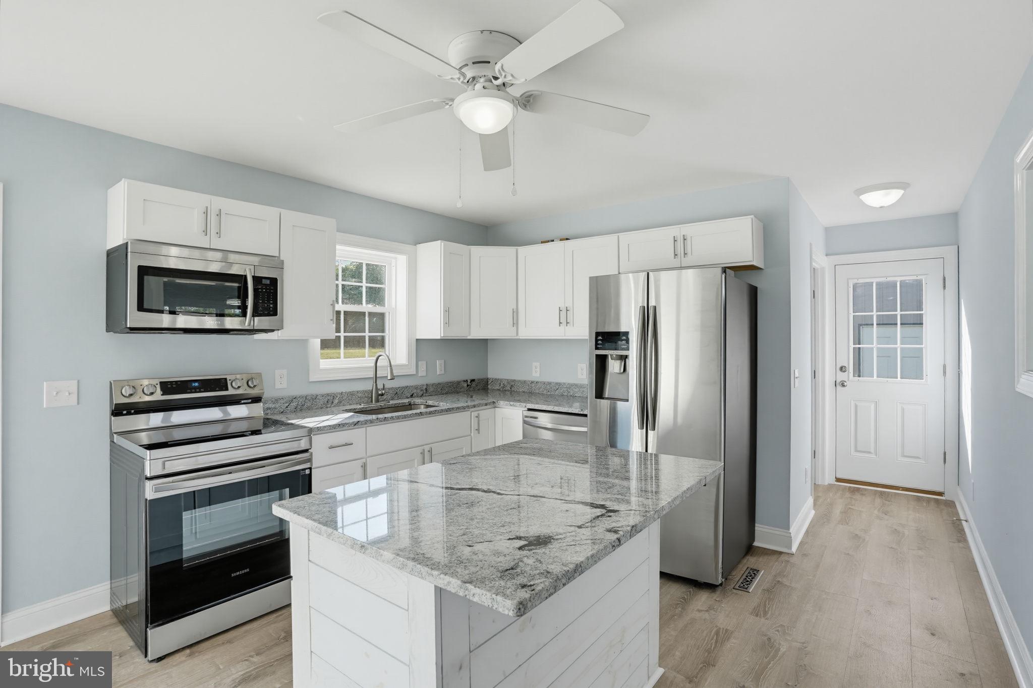 FOWLING CREEK - Residential
