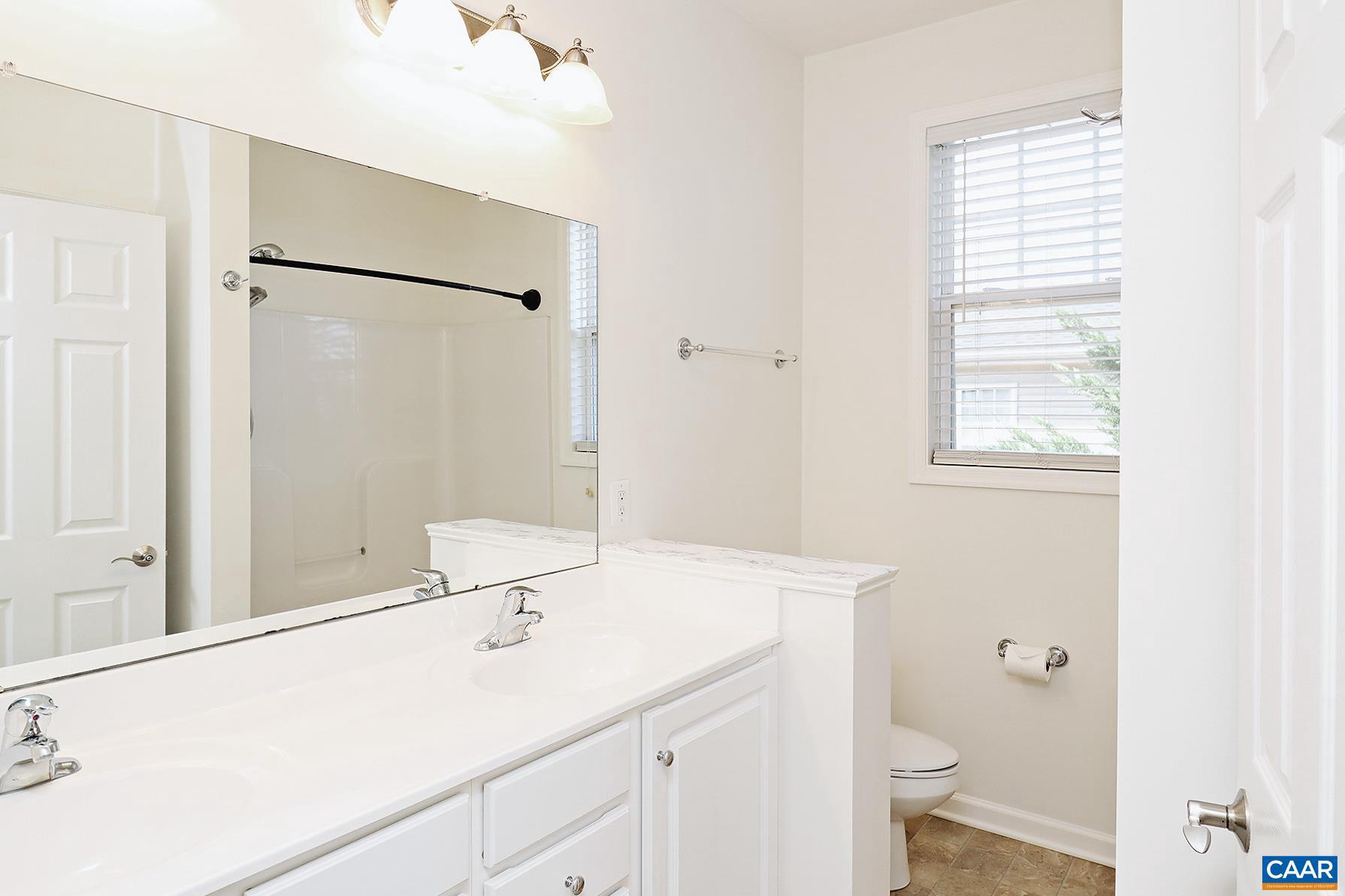 CAMELOT - Residential Lease