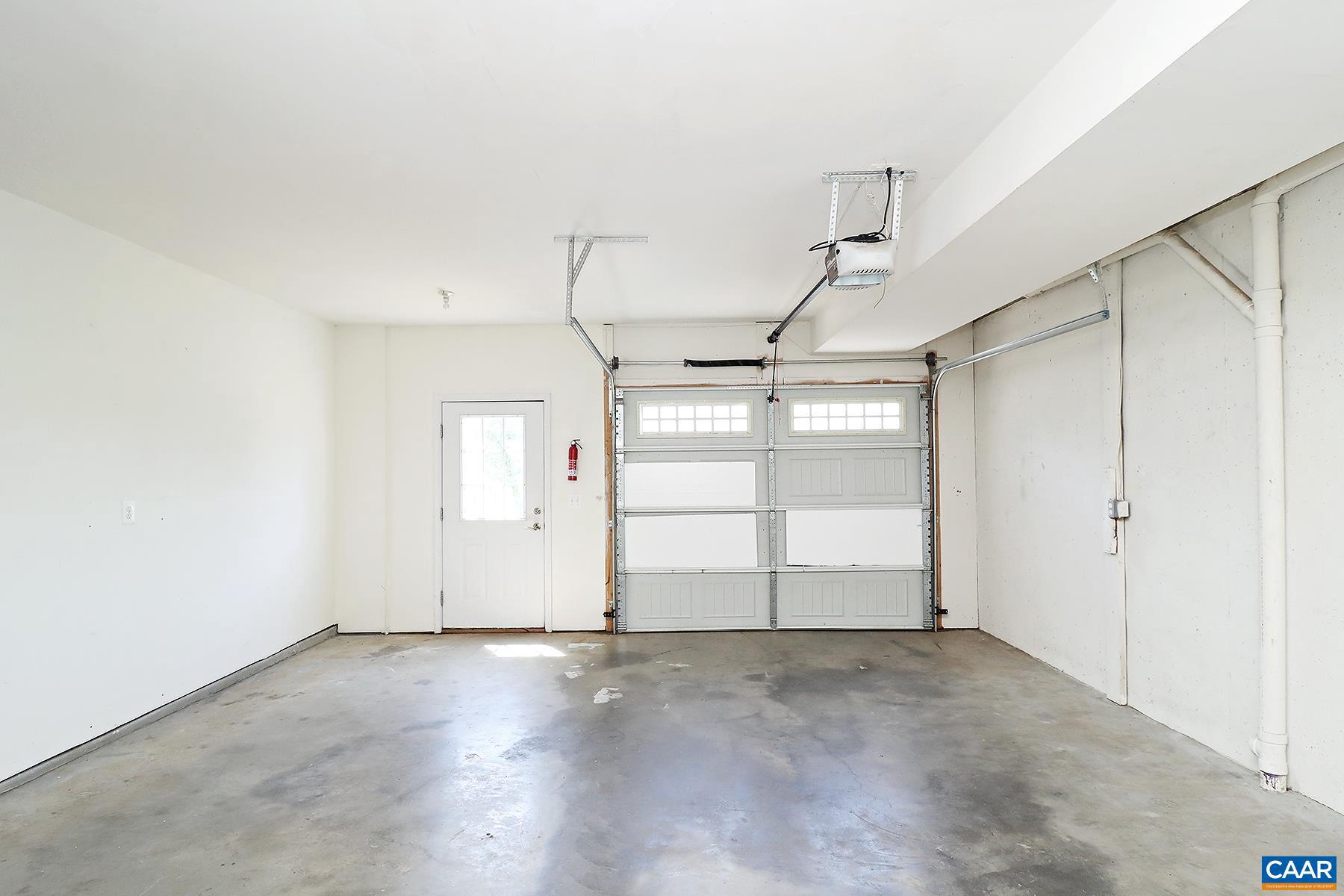 CAMELOT - Residential Lease