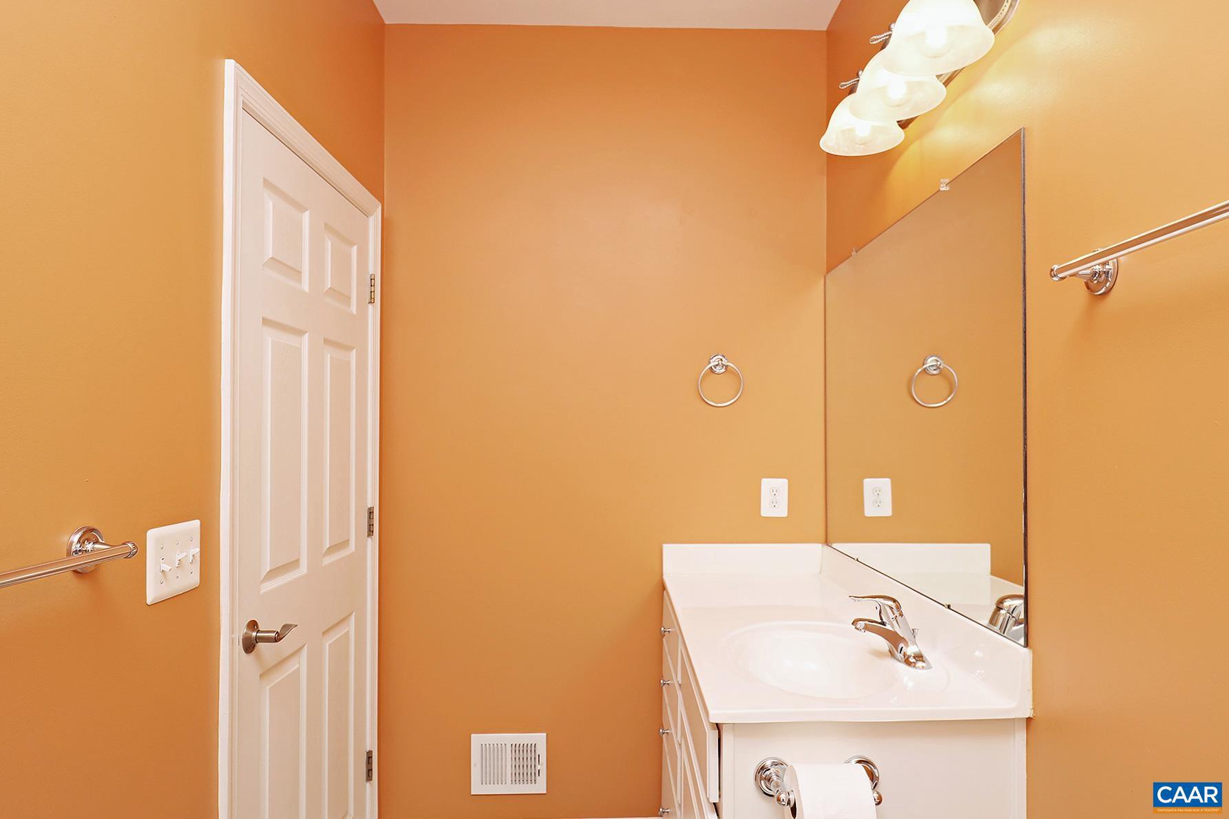 CAMELOT - Residential Lease