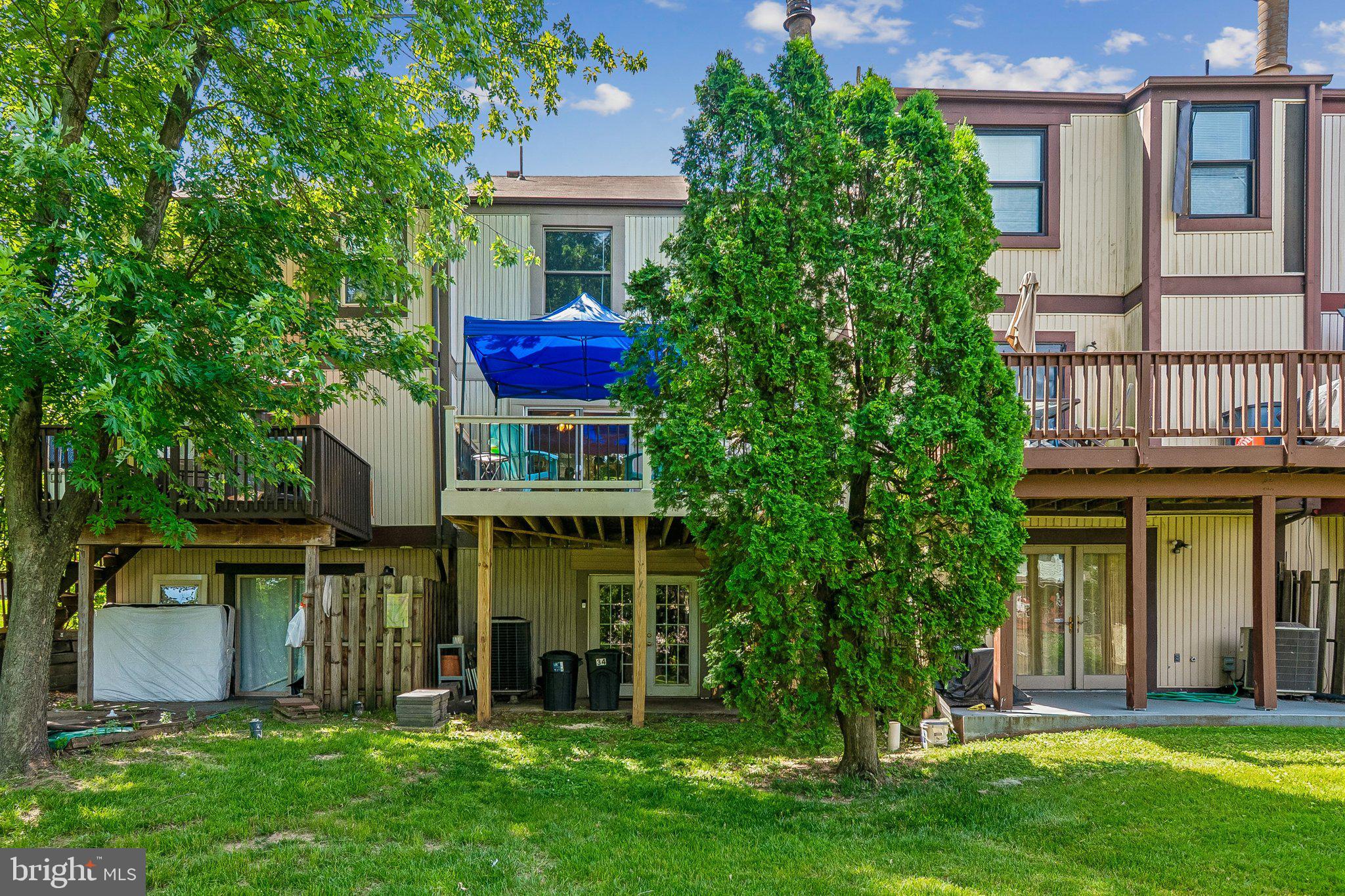 MARINE OAKS VILLAGE - Residential