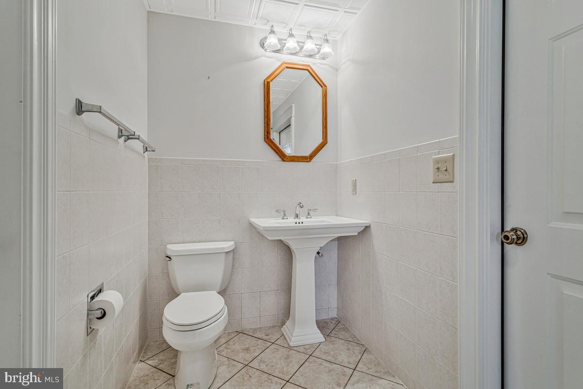 COMBS CREEK - Residential