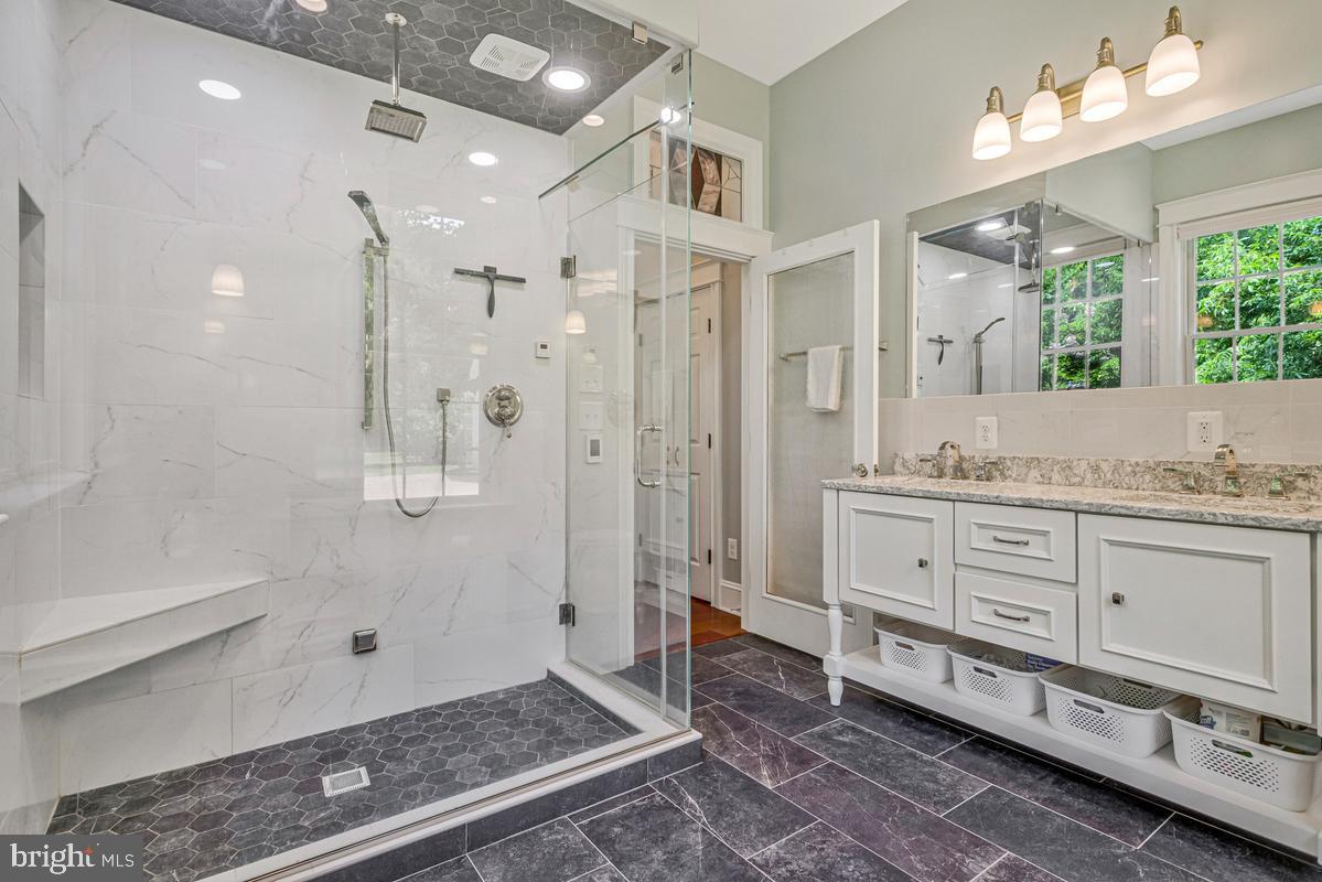 COMBS CREEK - Residential