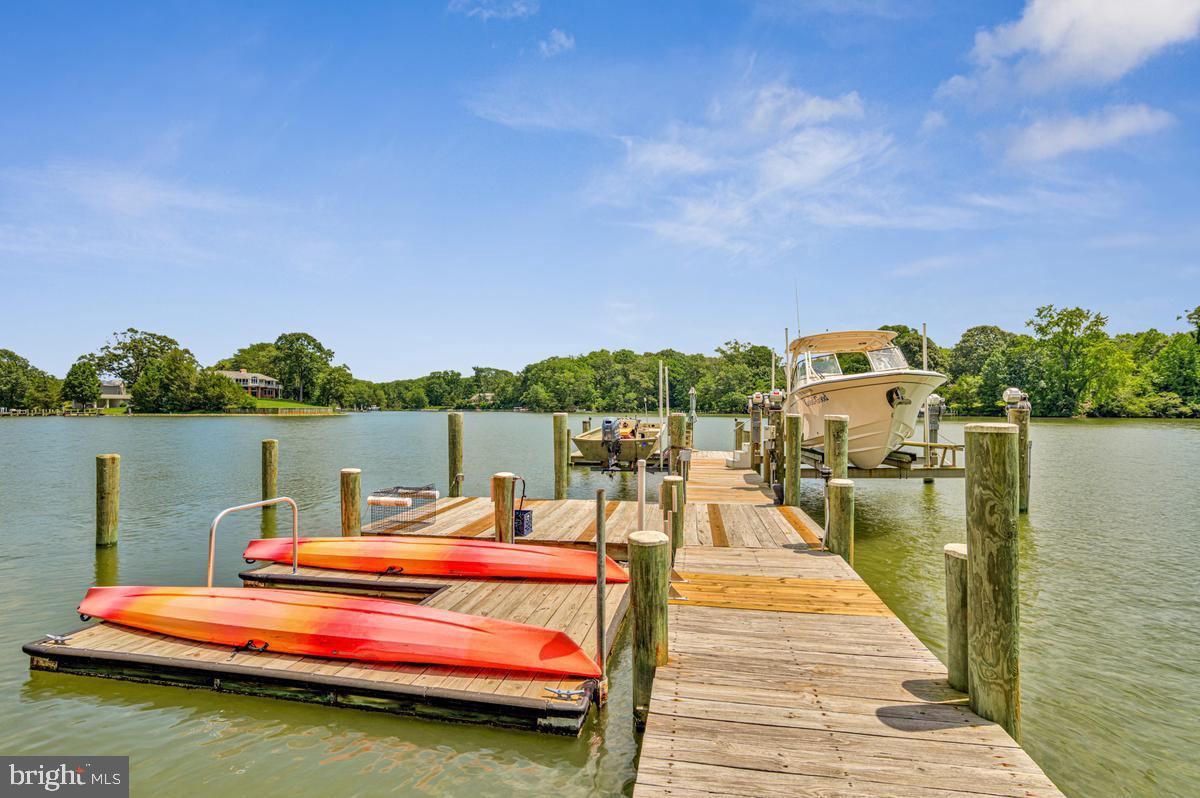 COMBS CREEK - Residential