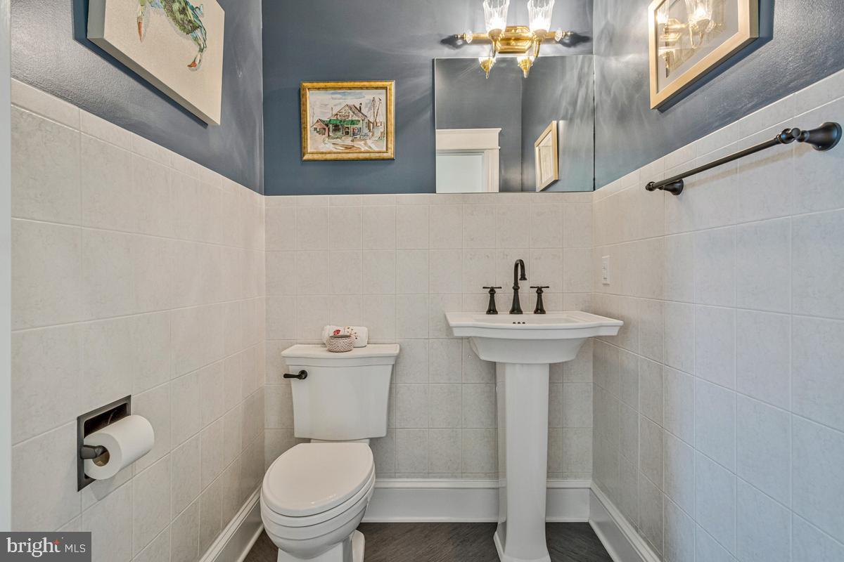 COMBS CREEK - Residential