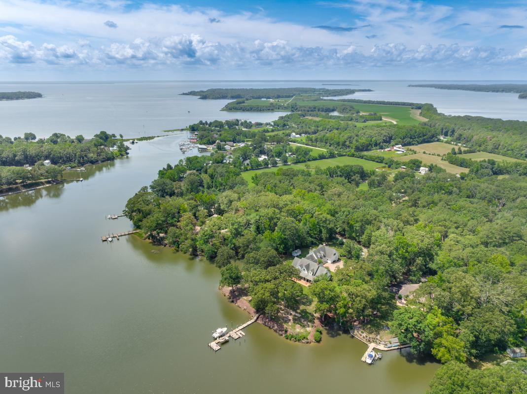 COMBS CREEK - Residential