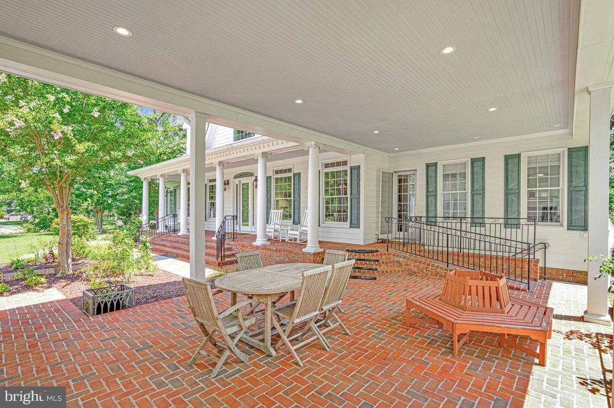 COMBS CREEK - Residential