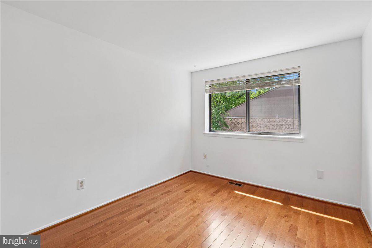 HUNTINGTON - Residential