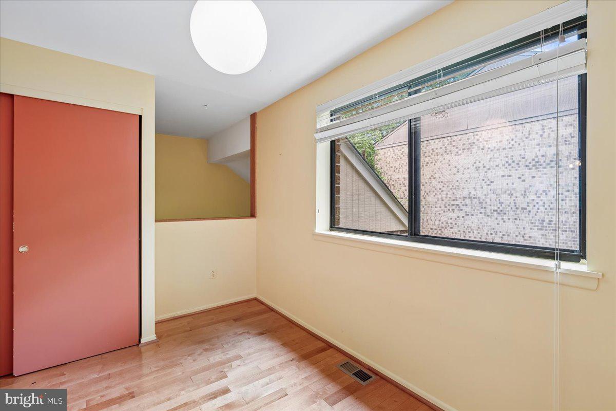 HUNTINGTON - Residential
