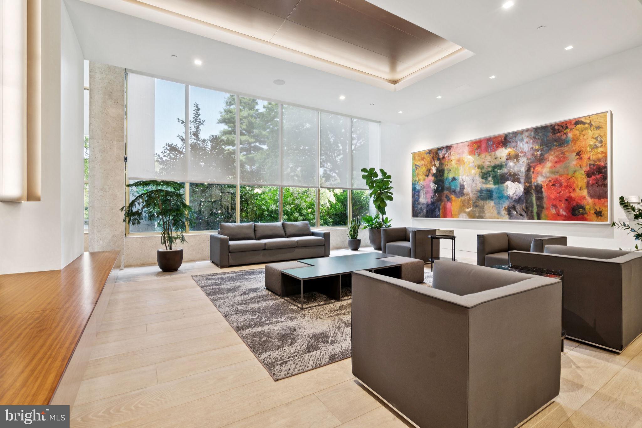 FAIRMOUNT - Residential