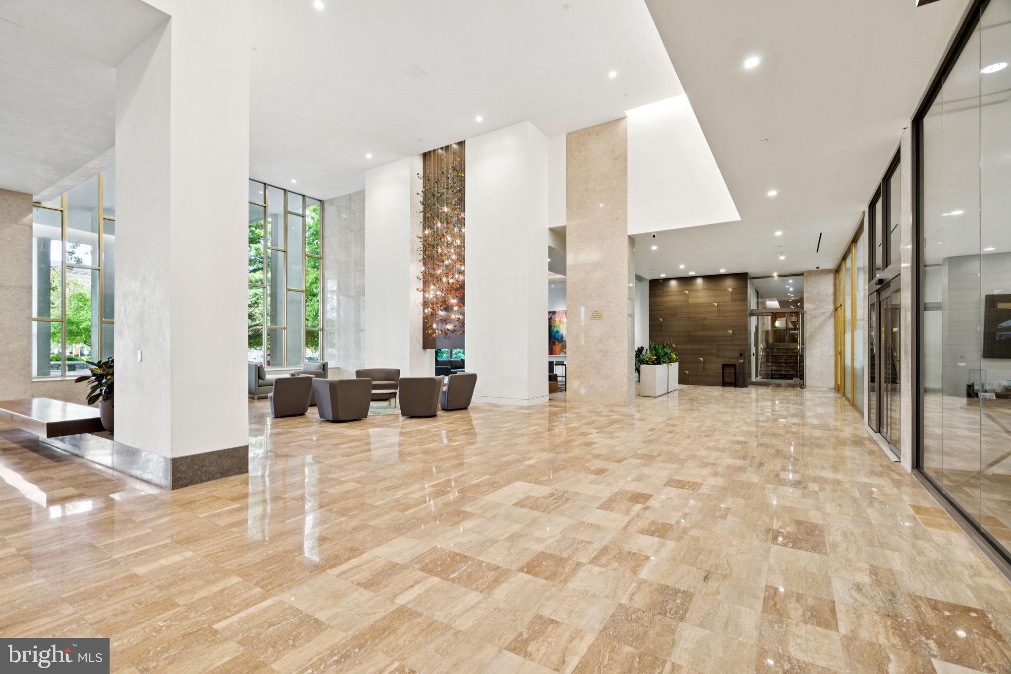 FAIRMOUNT - Residential