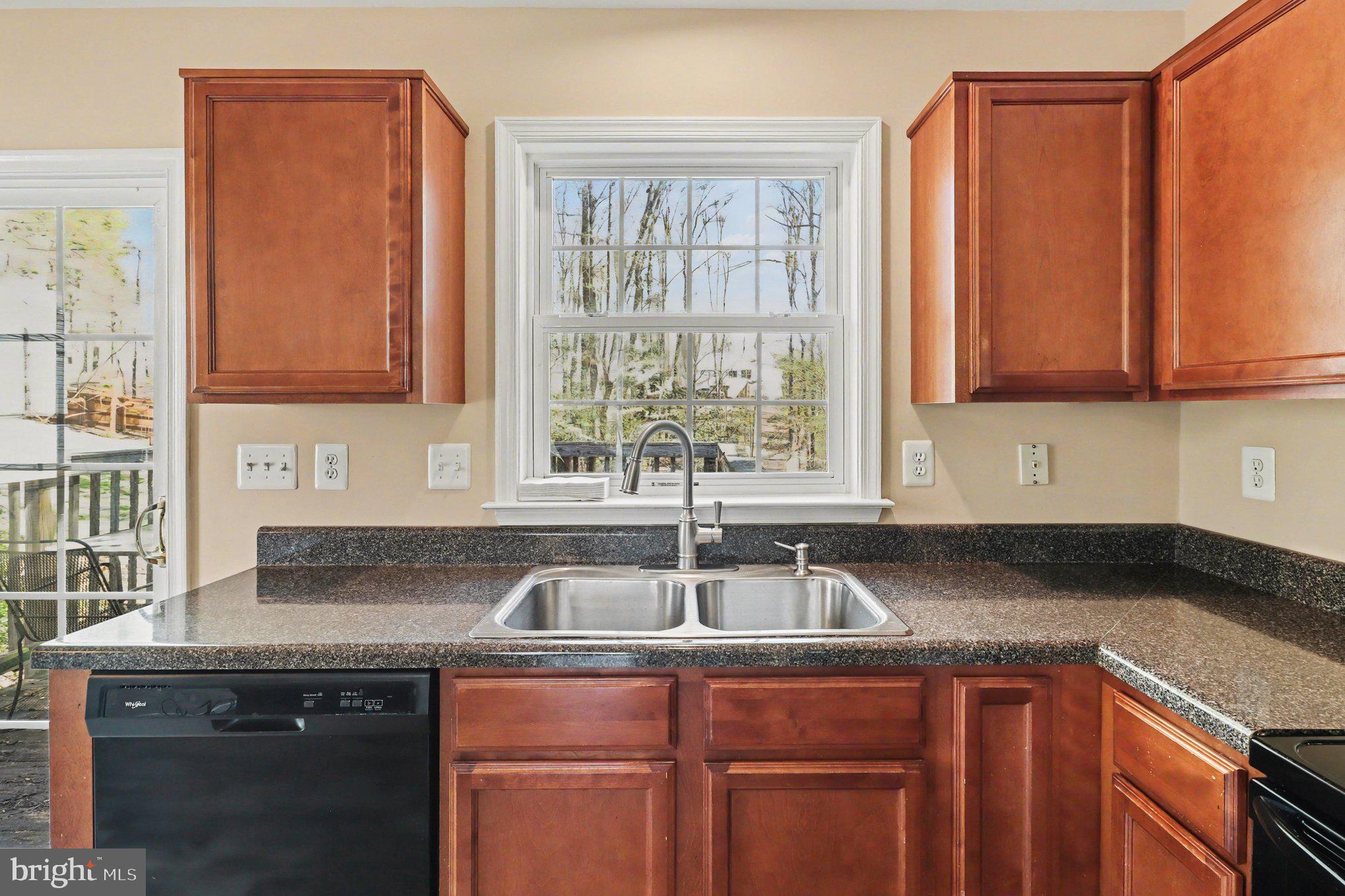 LAKE LAND OR - Residential
