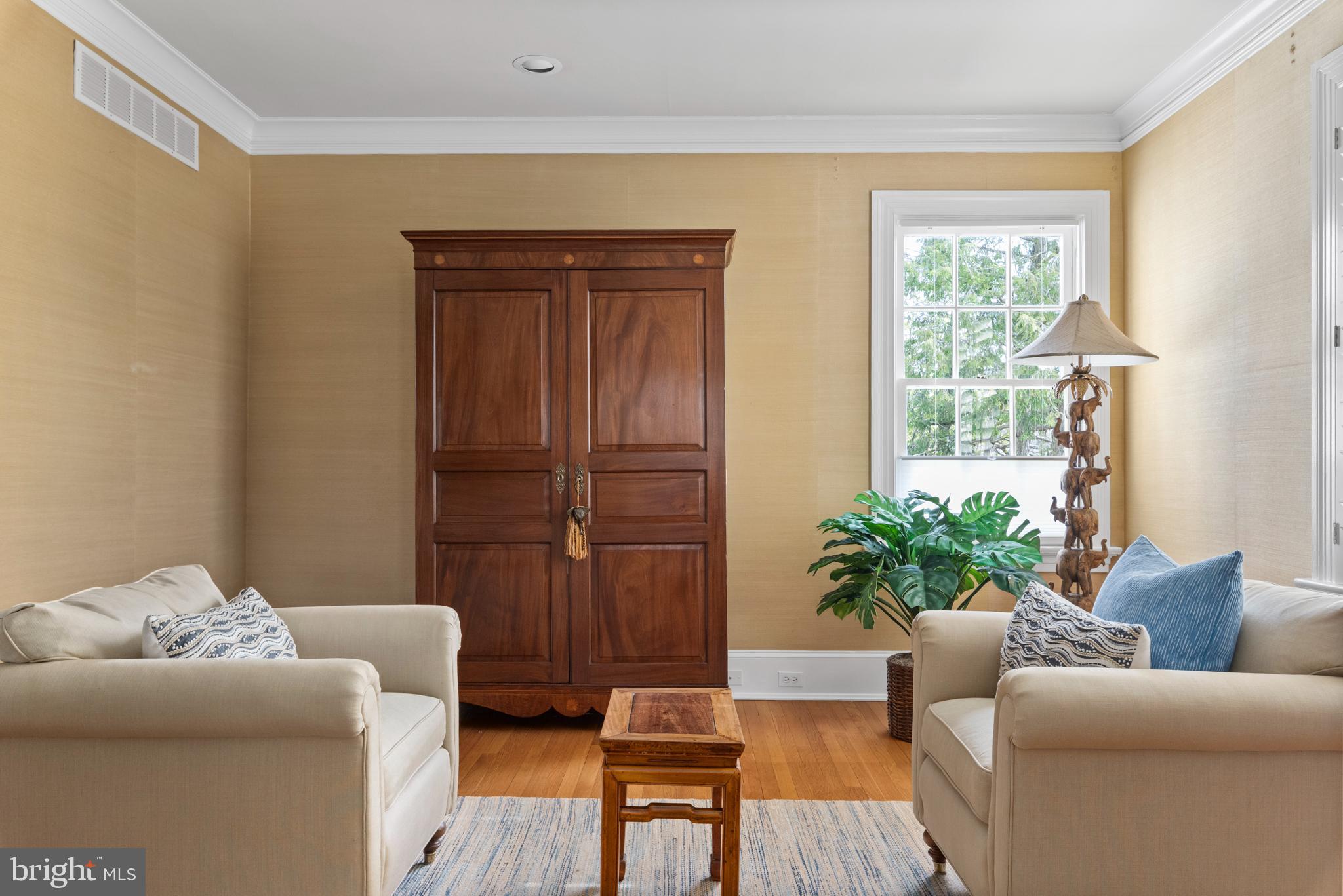 MURRAY HILL - Residential