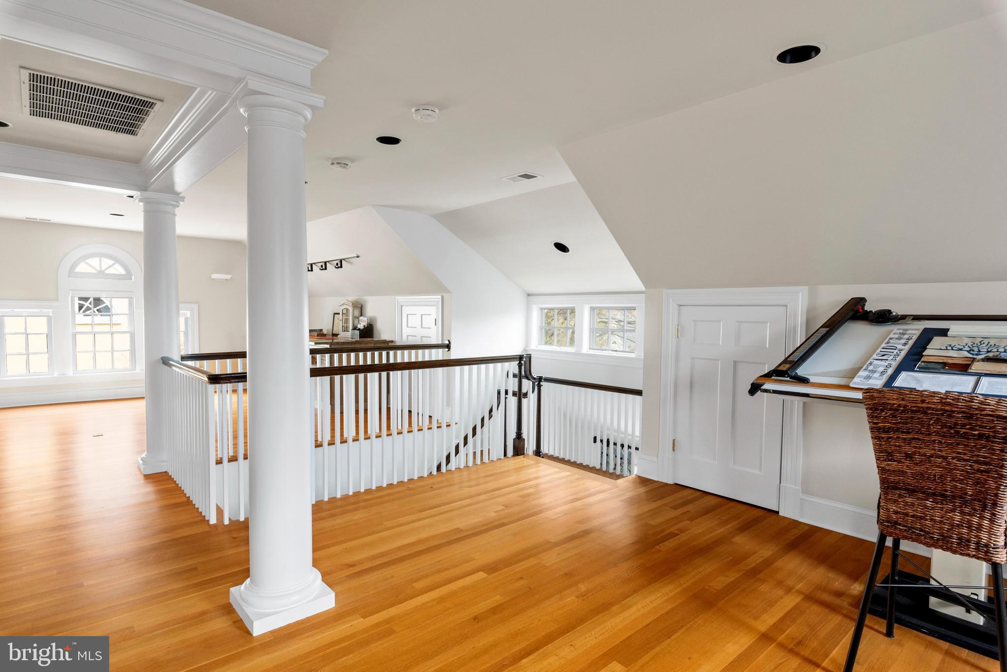 MURRAY HILL - Residential