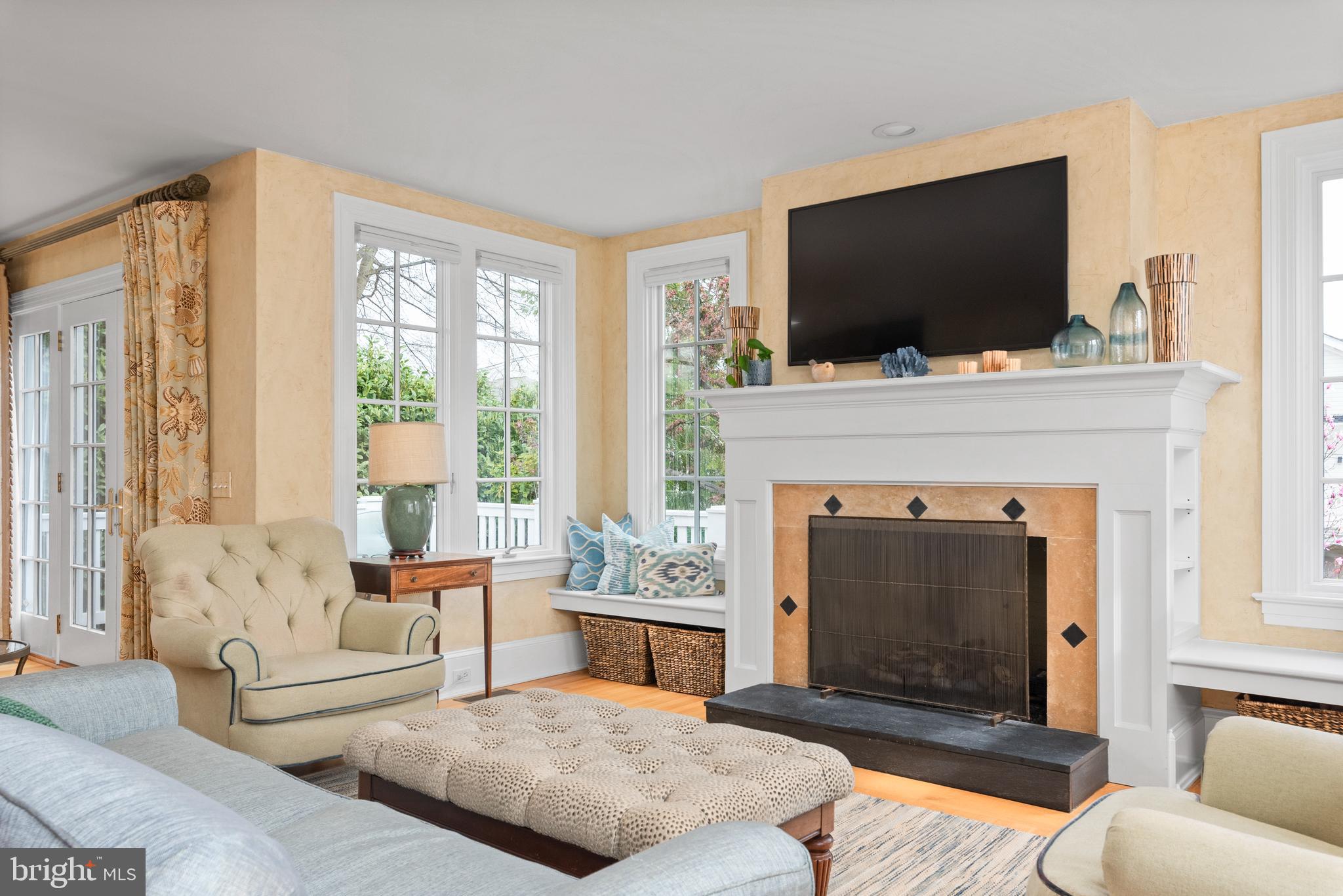 MURRAY HILL - Residential