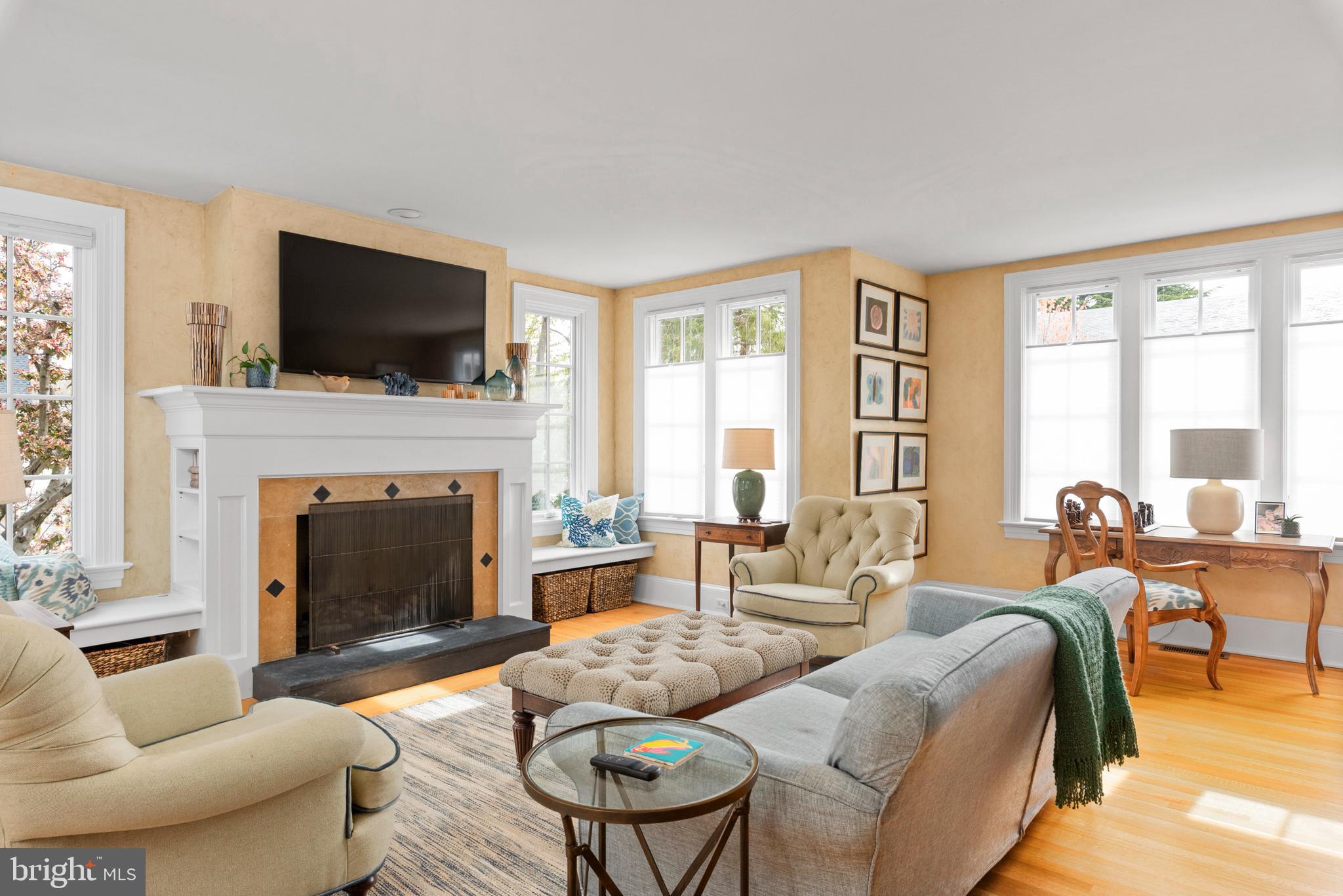 MURRAY HILL - Residential
