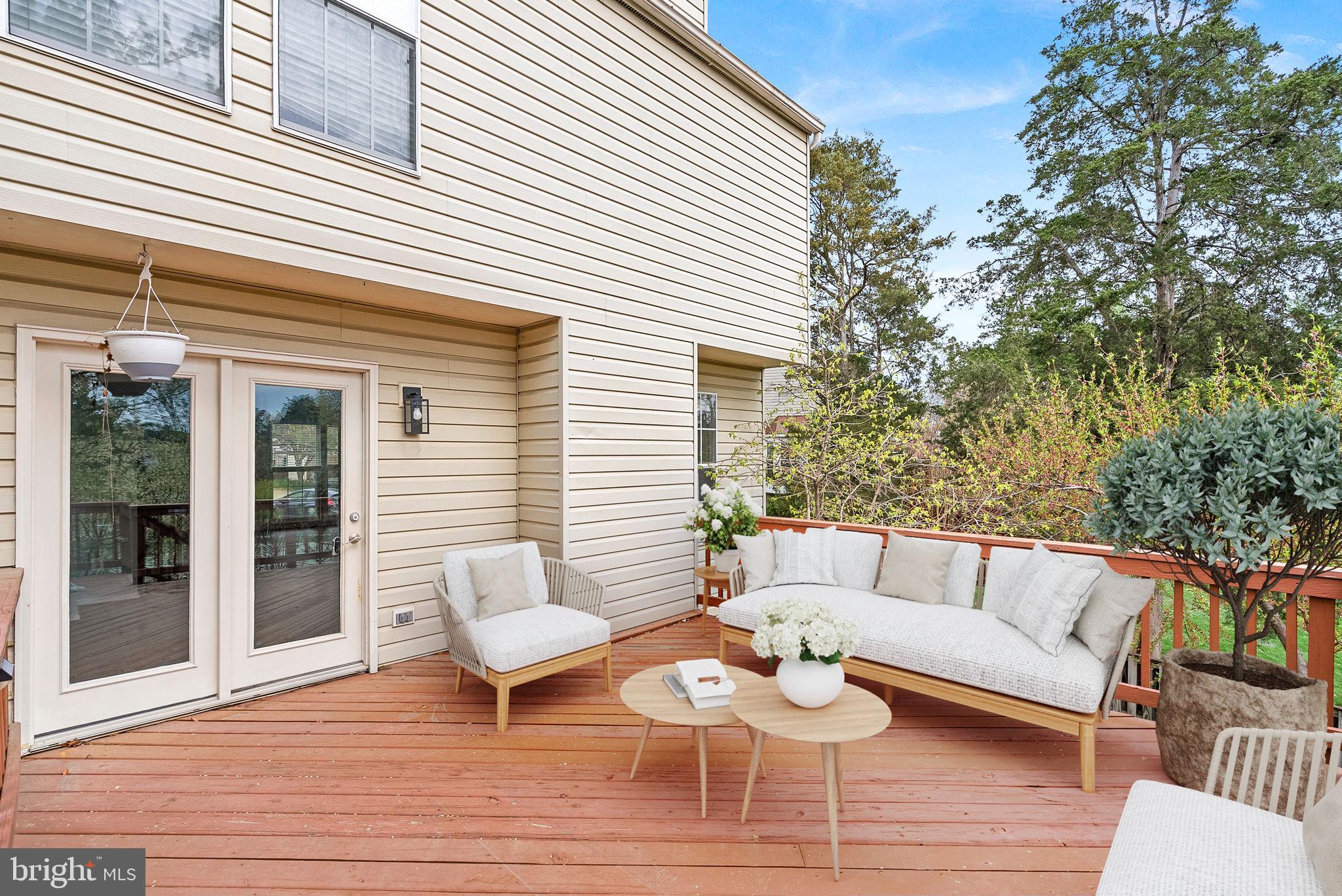 ASHBURN FARM - Residential