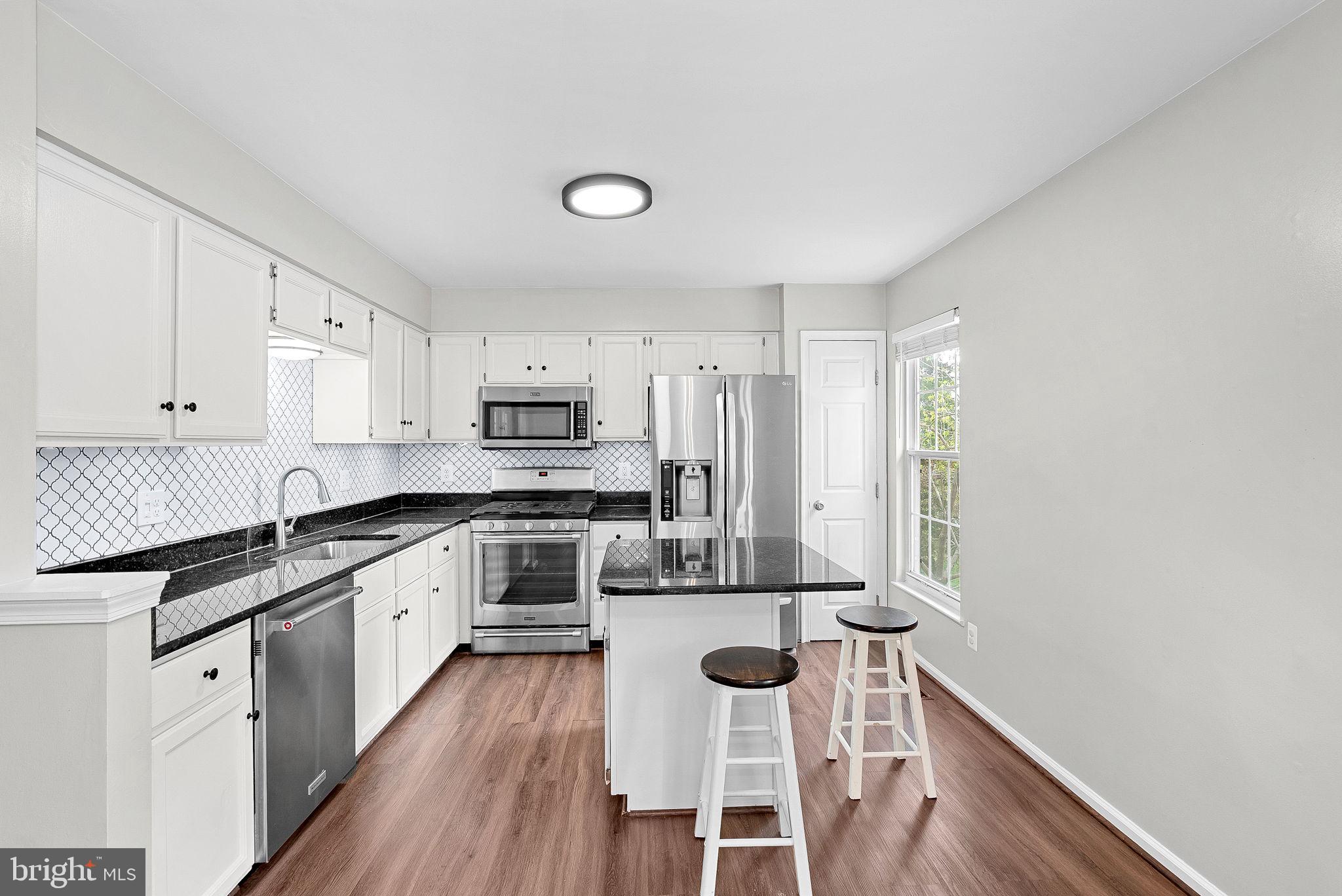 ASHBURN FARM - Residential