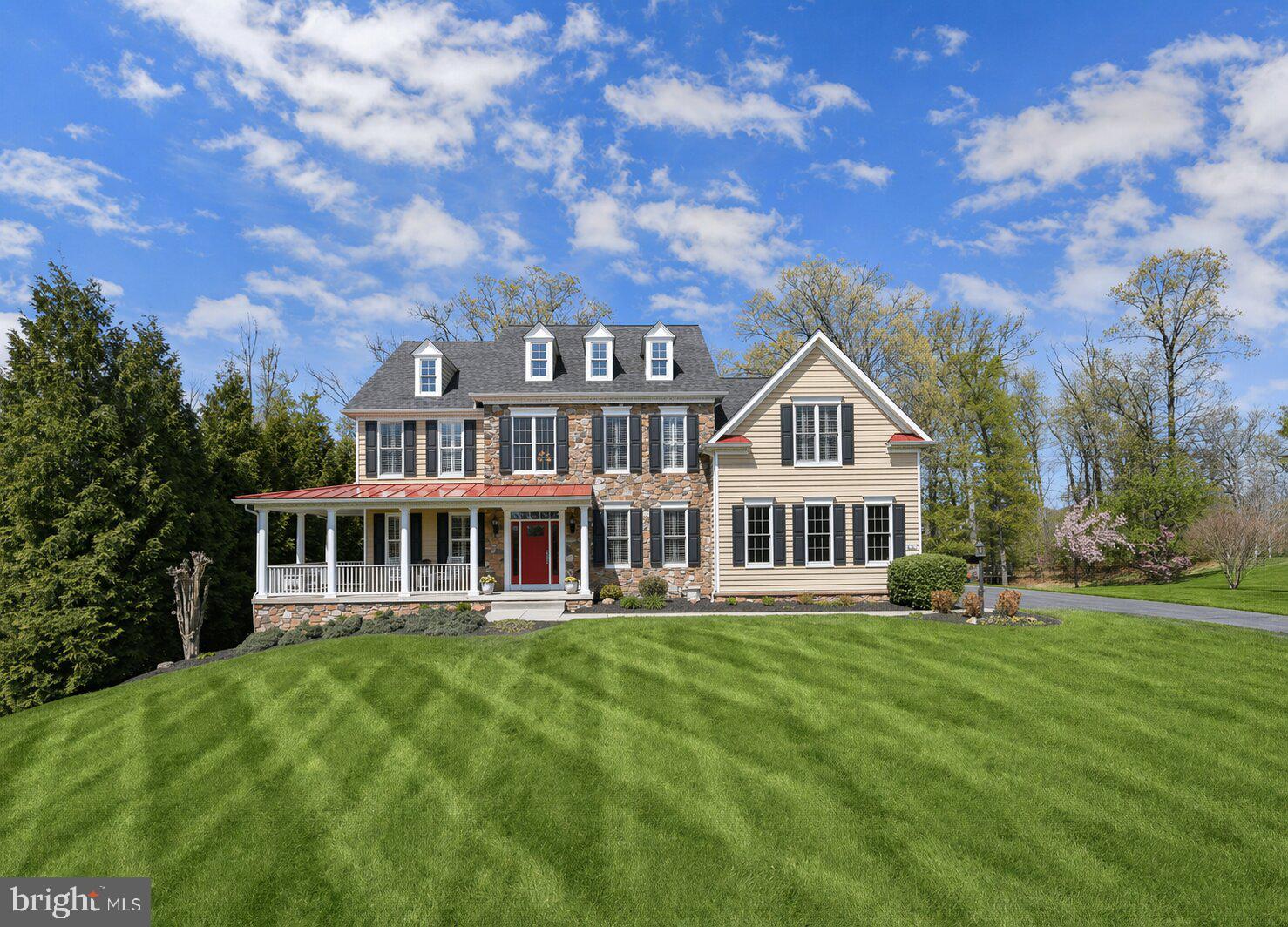 THE ESTATES AT CLOVERFIELD - Residential