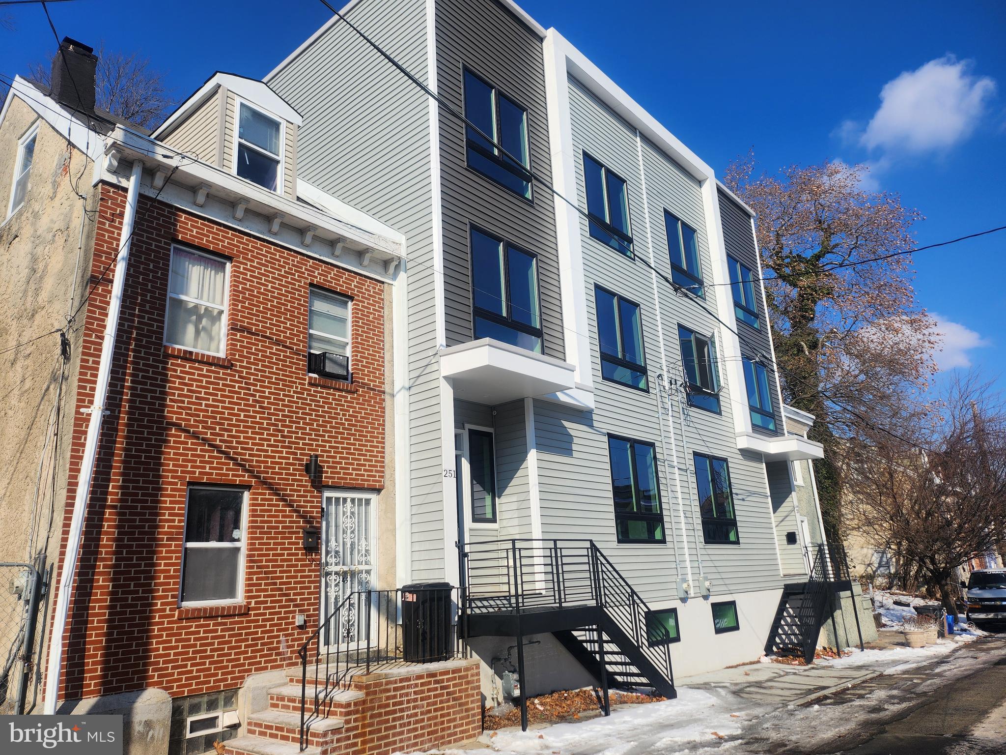 EAST MT AIRY - Land