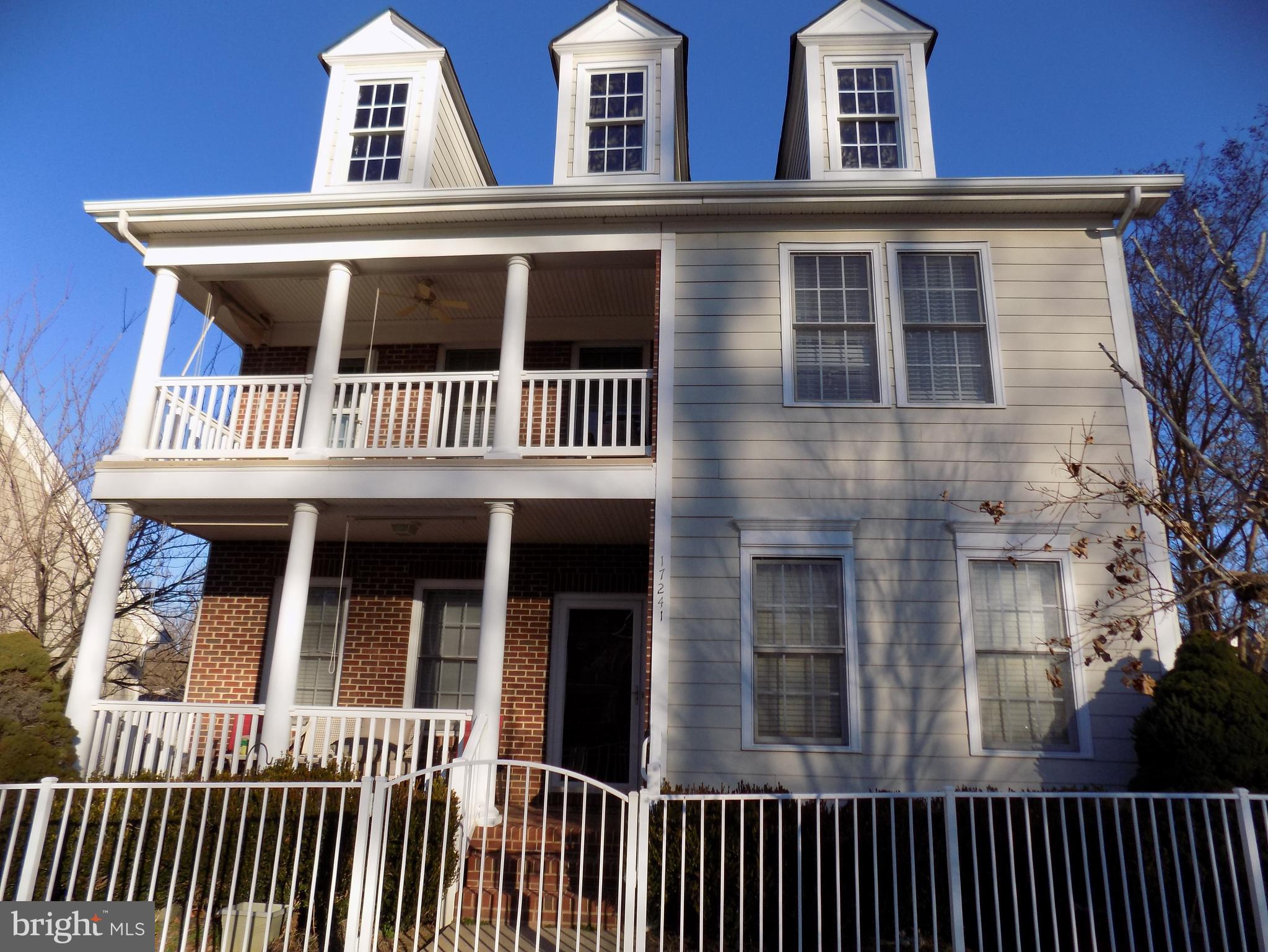 LADYSMITH VILLAGE - Residential