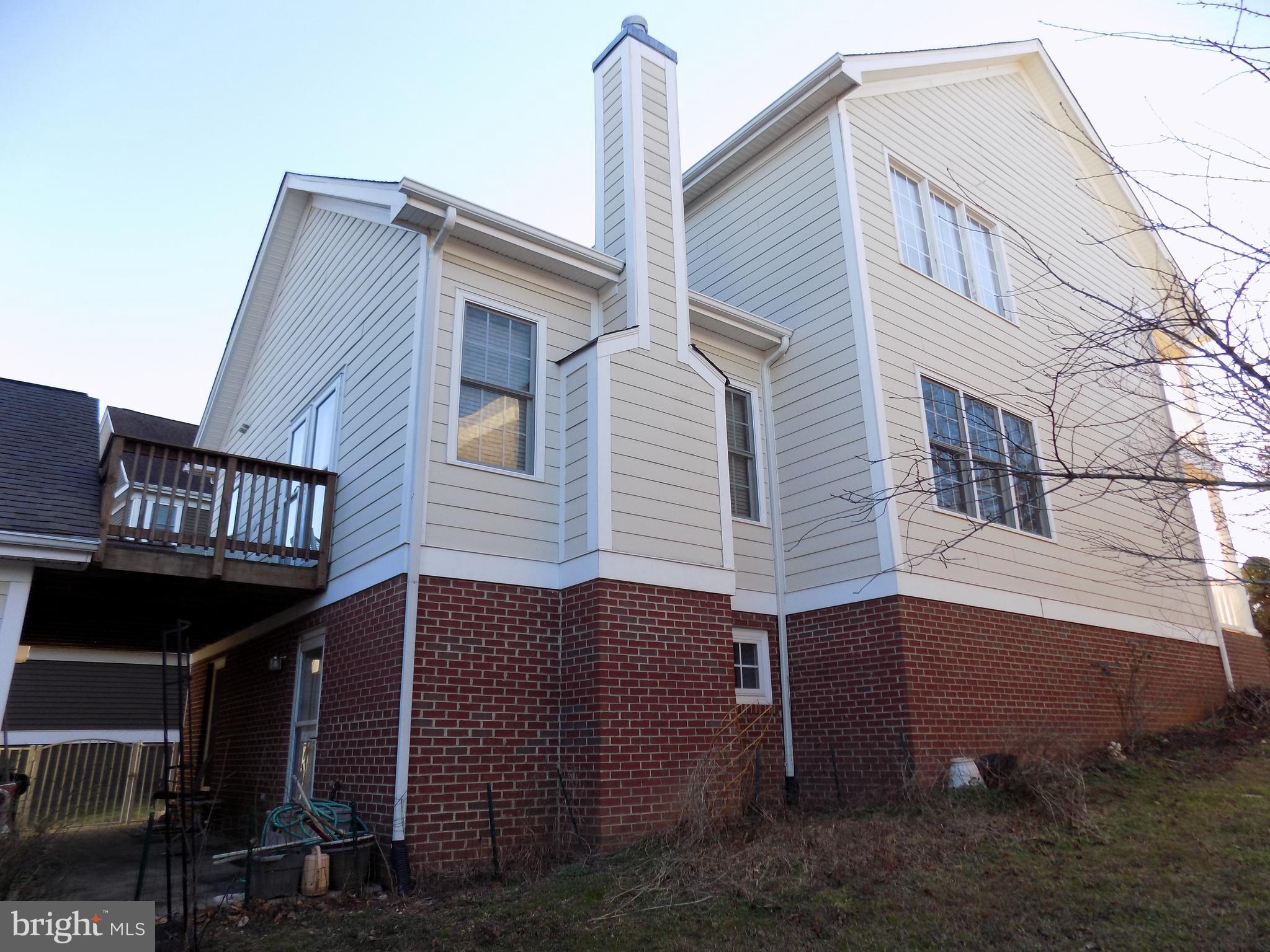 LADYSMITH VILLAGE - Residential