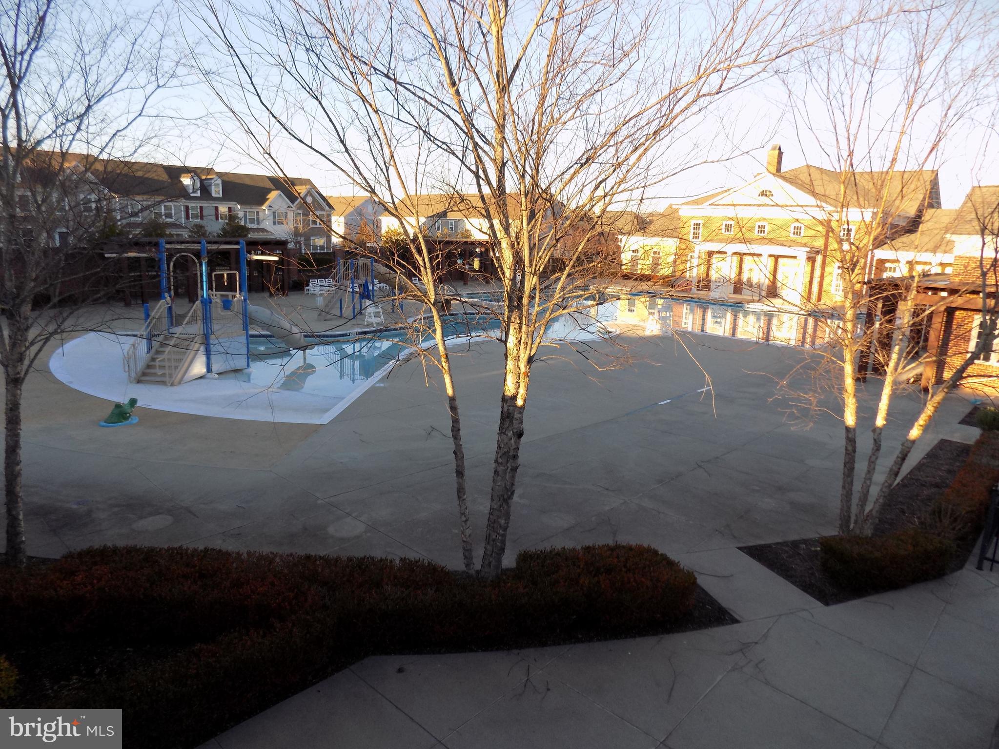 LADYSMITH VILLAGE - Residential