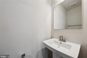 SUMMERFIELD - Residential Lease