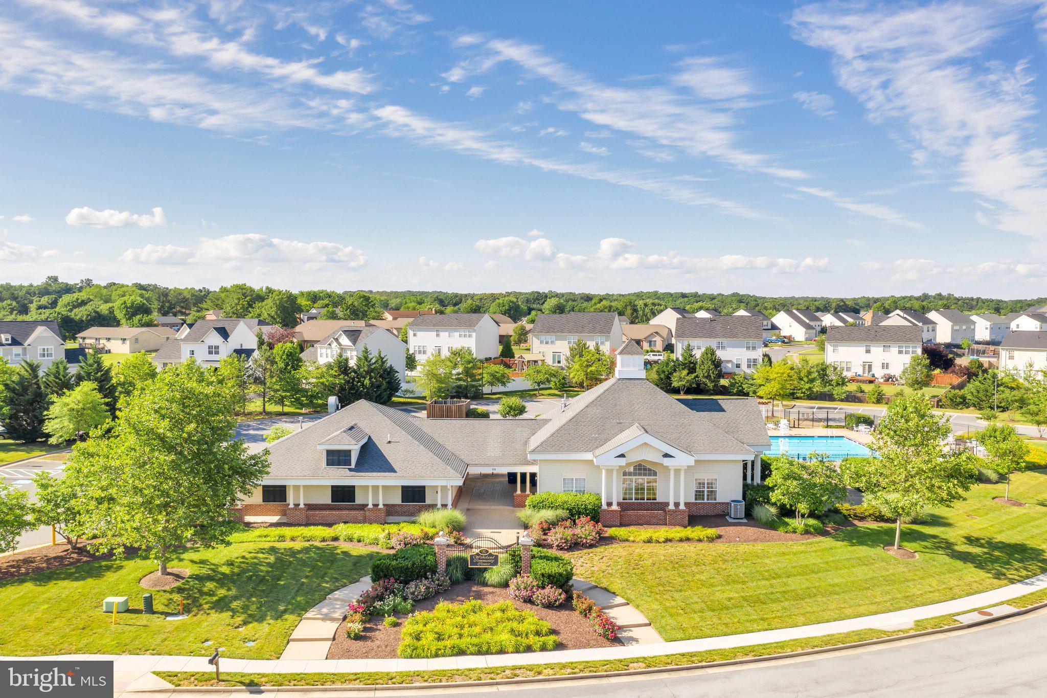 WAKELAND MANOR - Residential