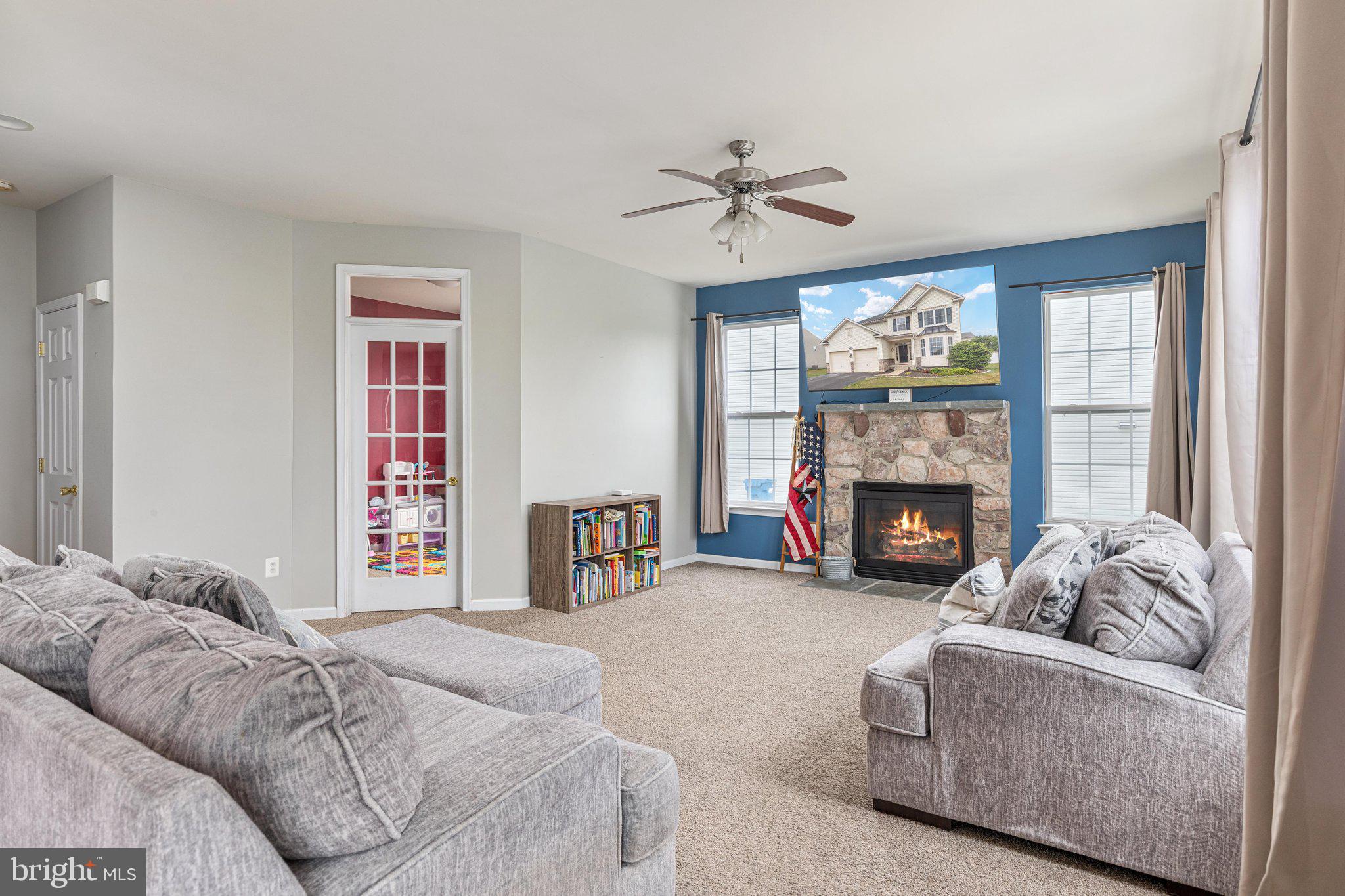 WAKELAND MANOR - Residential