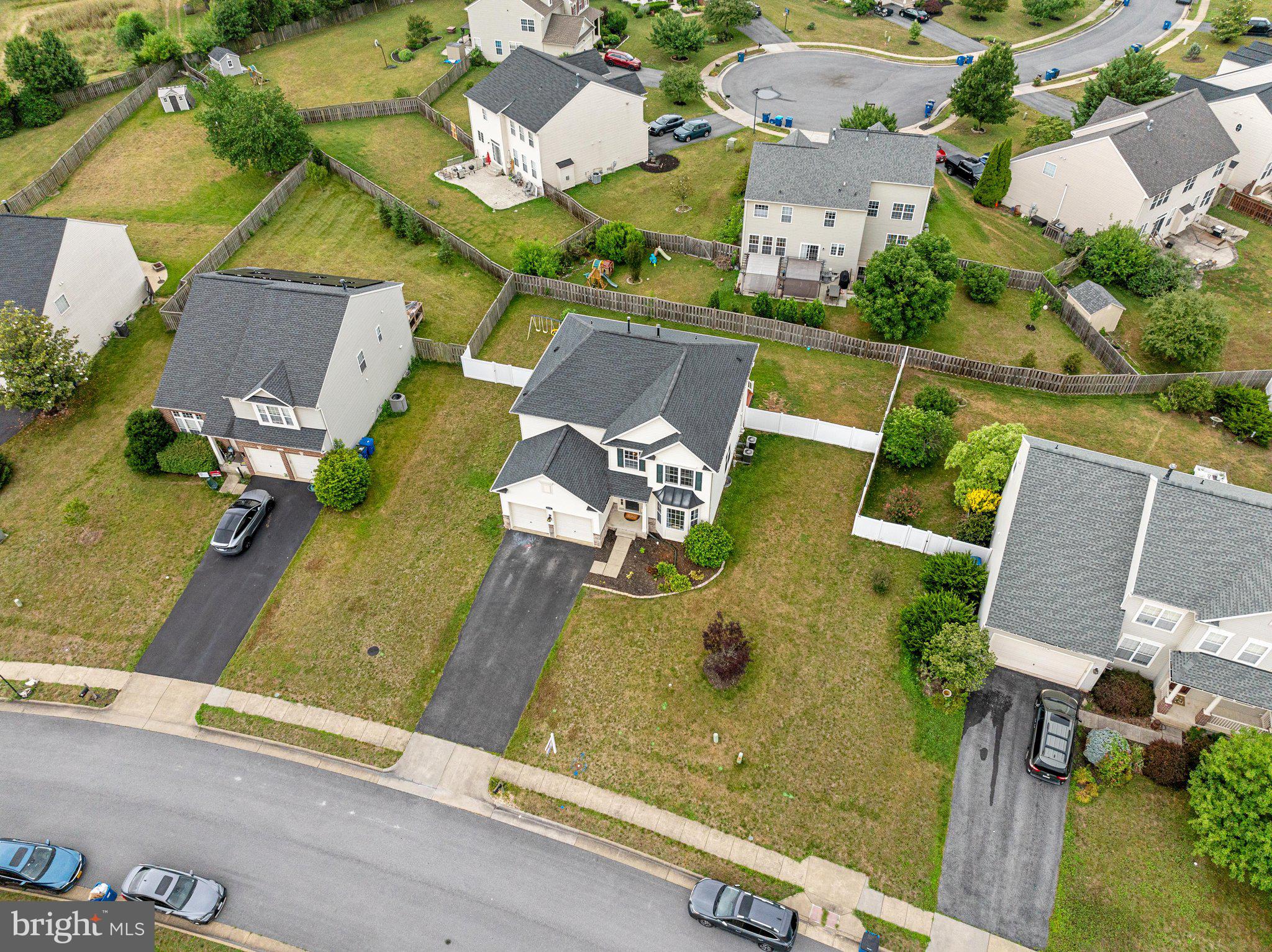 WAKELAND MANOR - Residential