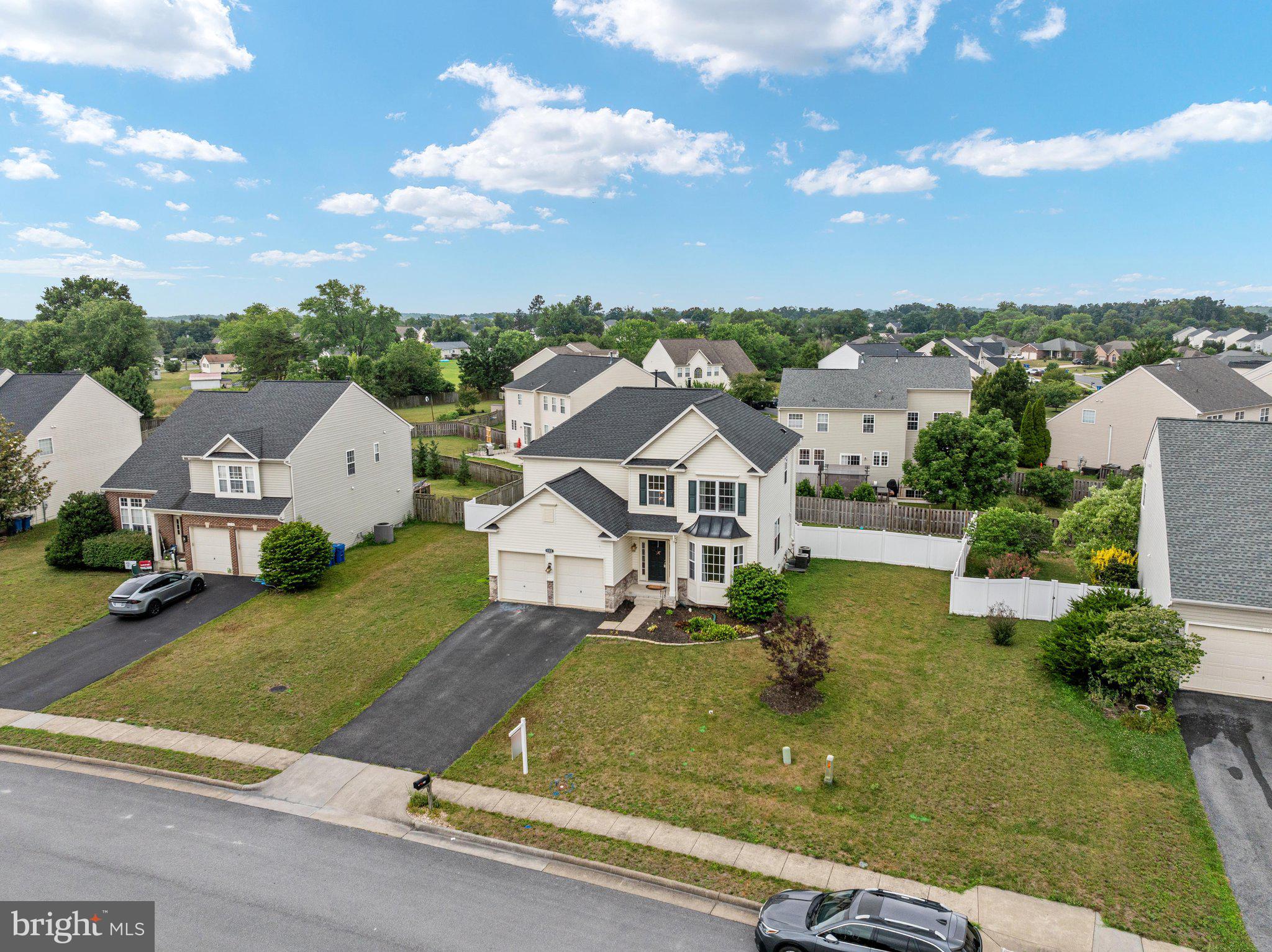 WAKELAND MANOR - Residential
