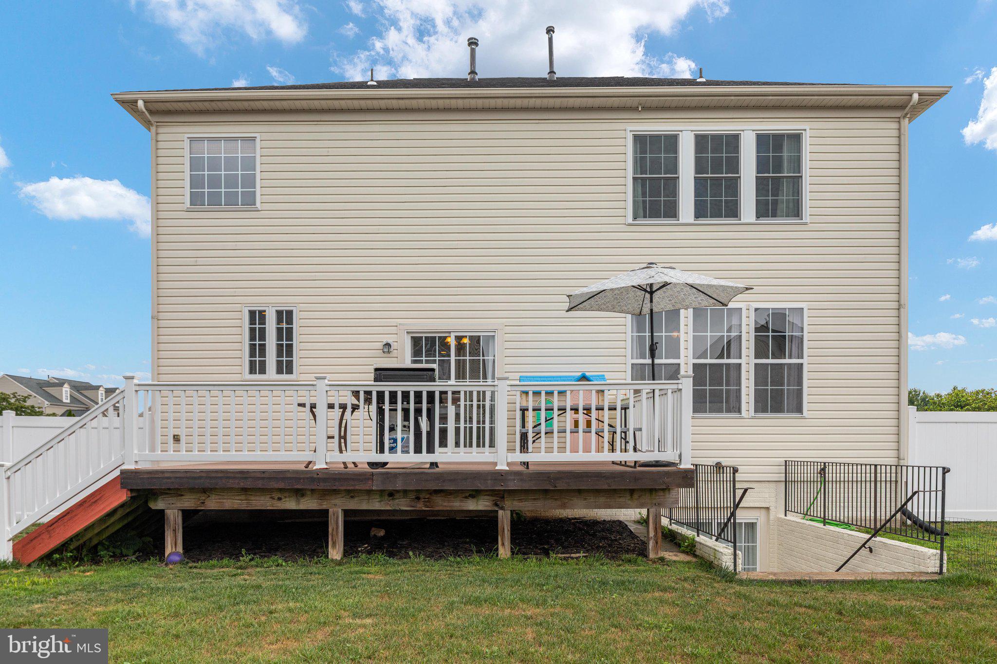 WAKELAND MANOR - Residential