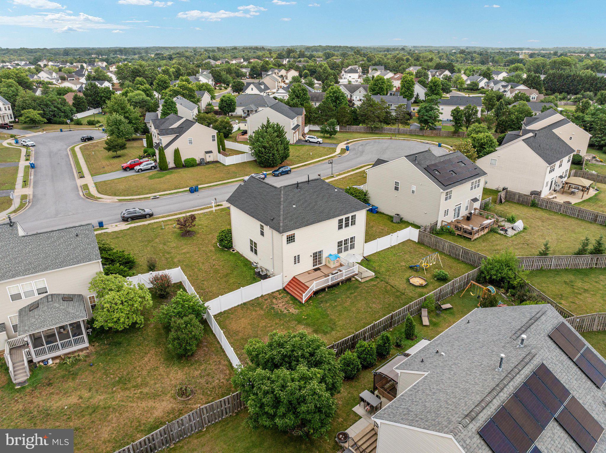 WAKELAND MANOR - Residential