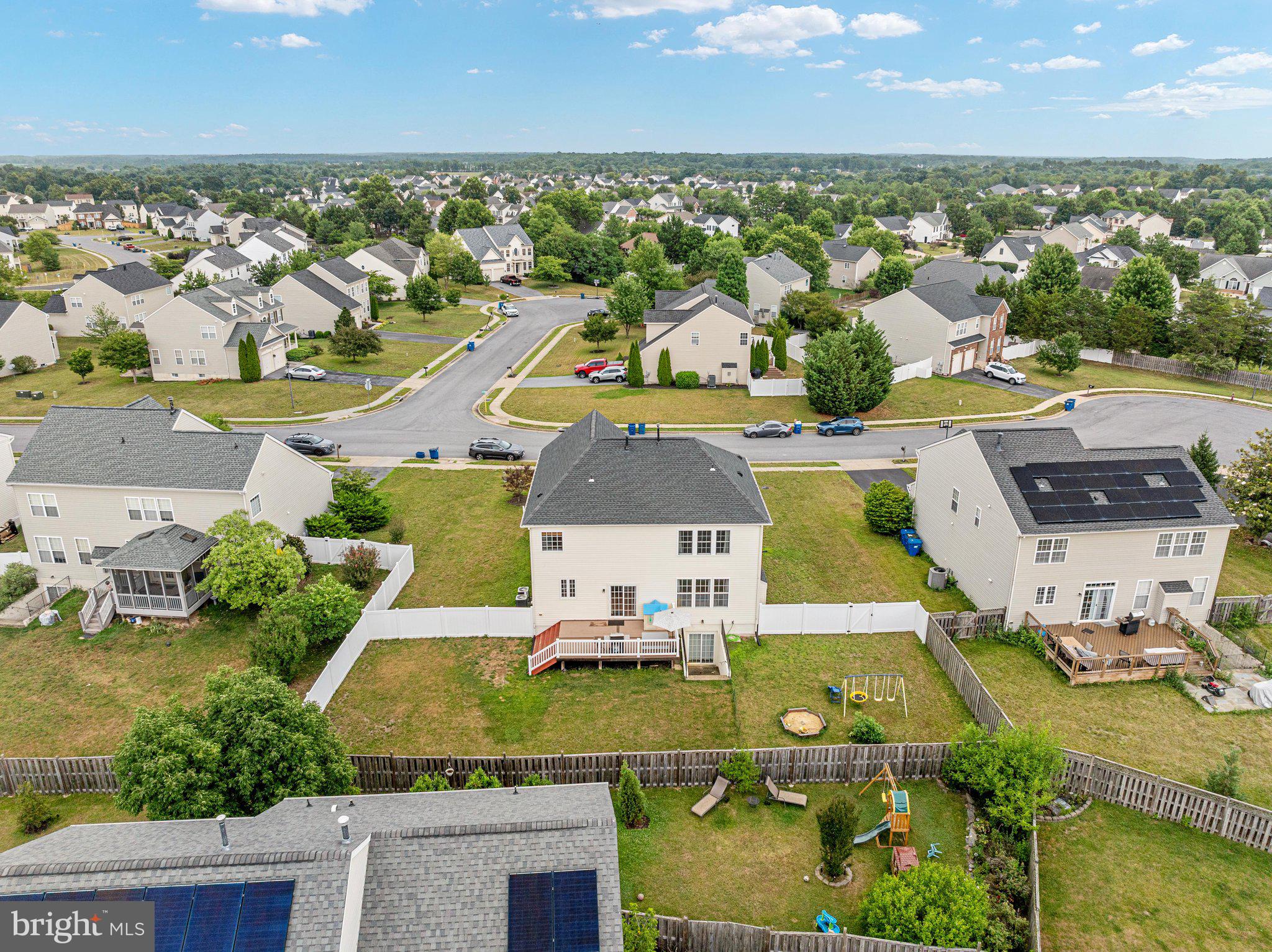 WAKELAND MANOR - Residential