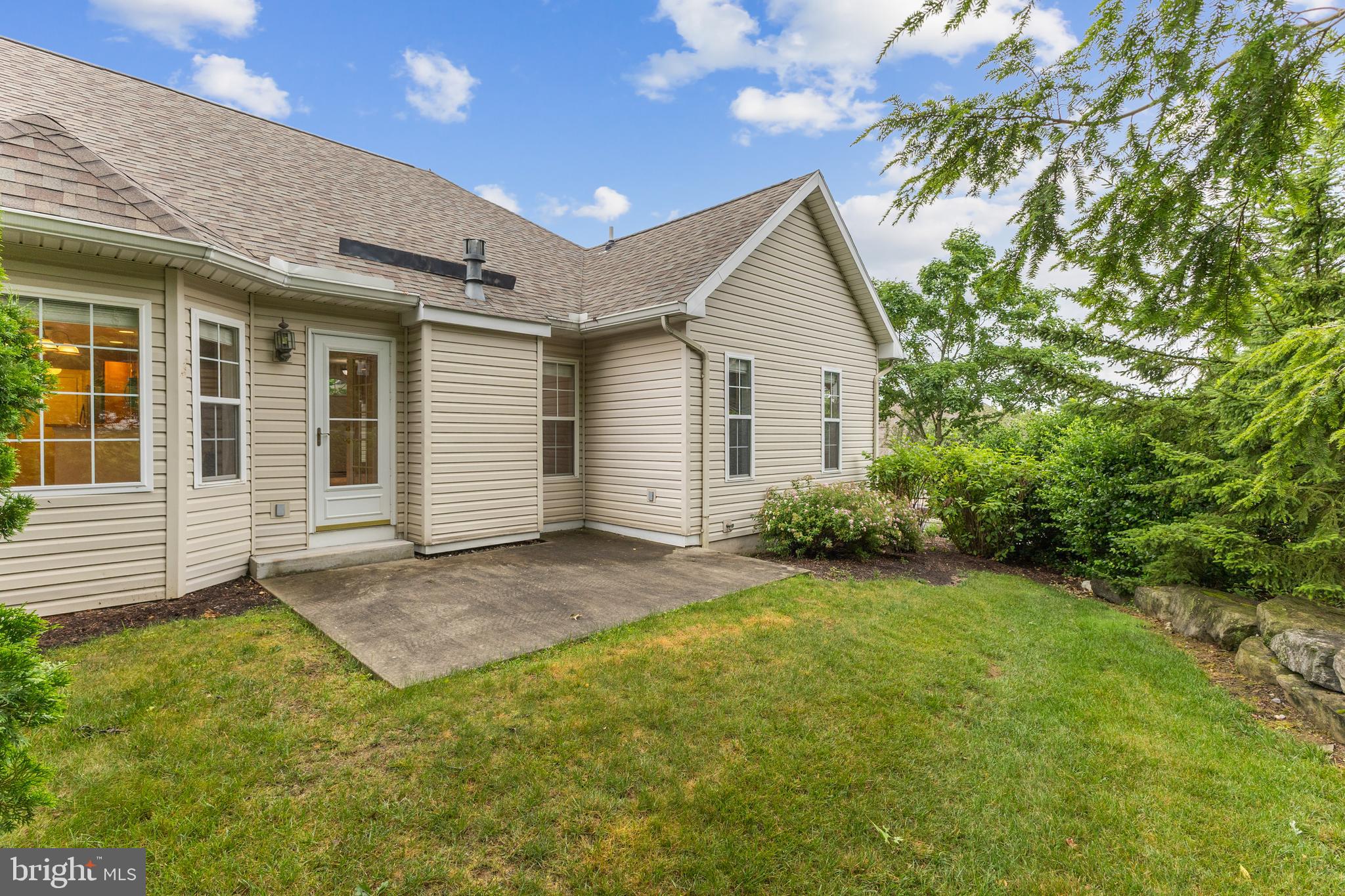 TANGLEWOOD MANOR - Residential