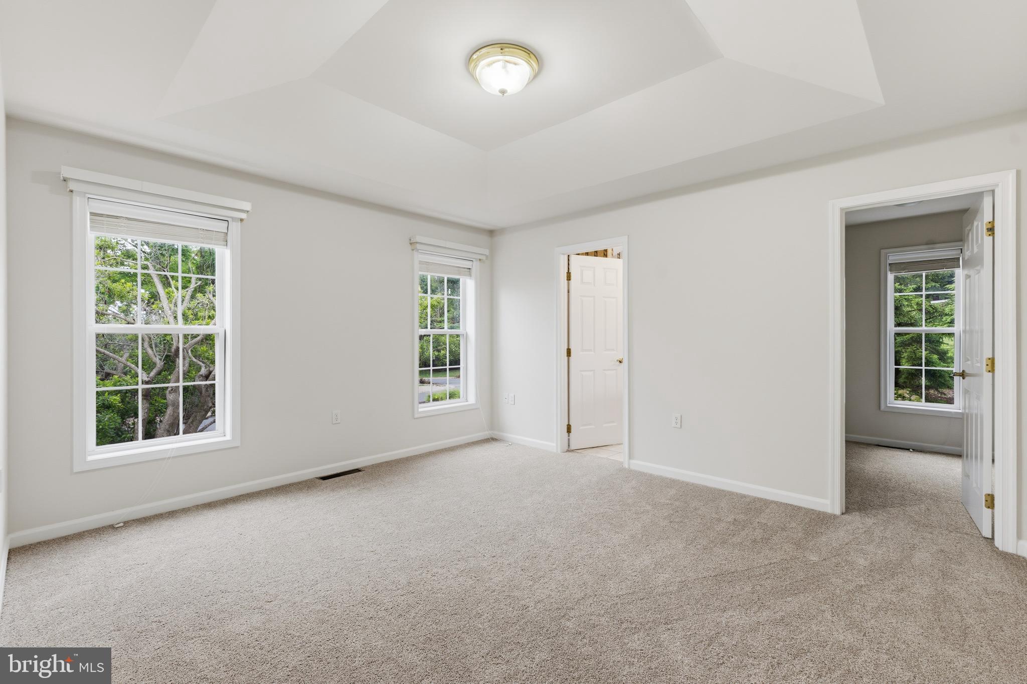 TANGLEWOOD MANOR - Residential