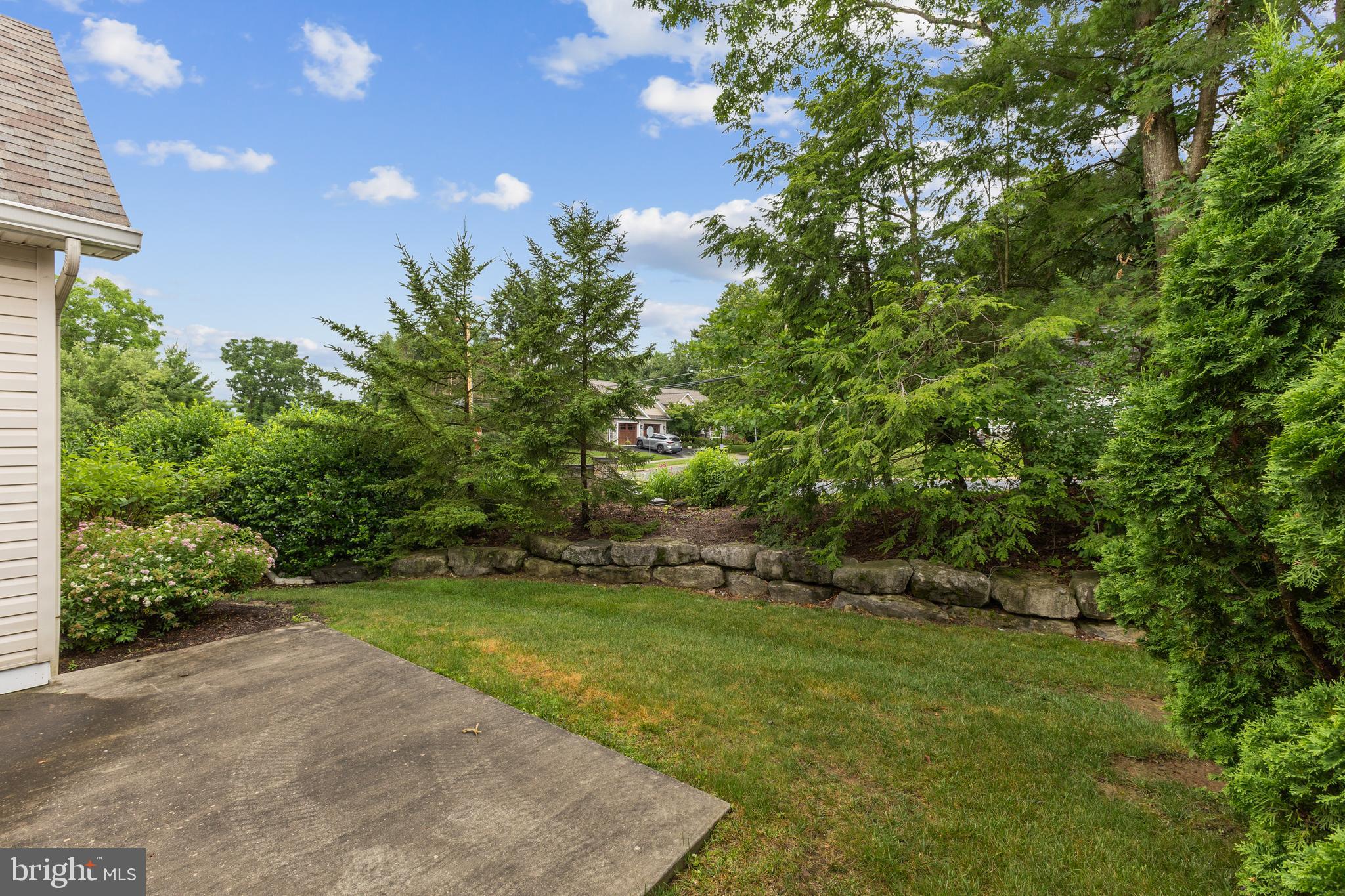 TANGLEWOOD MANOR - Residential