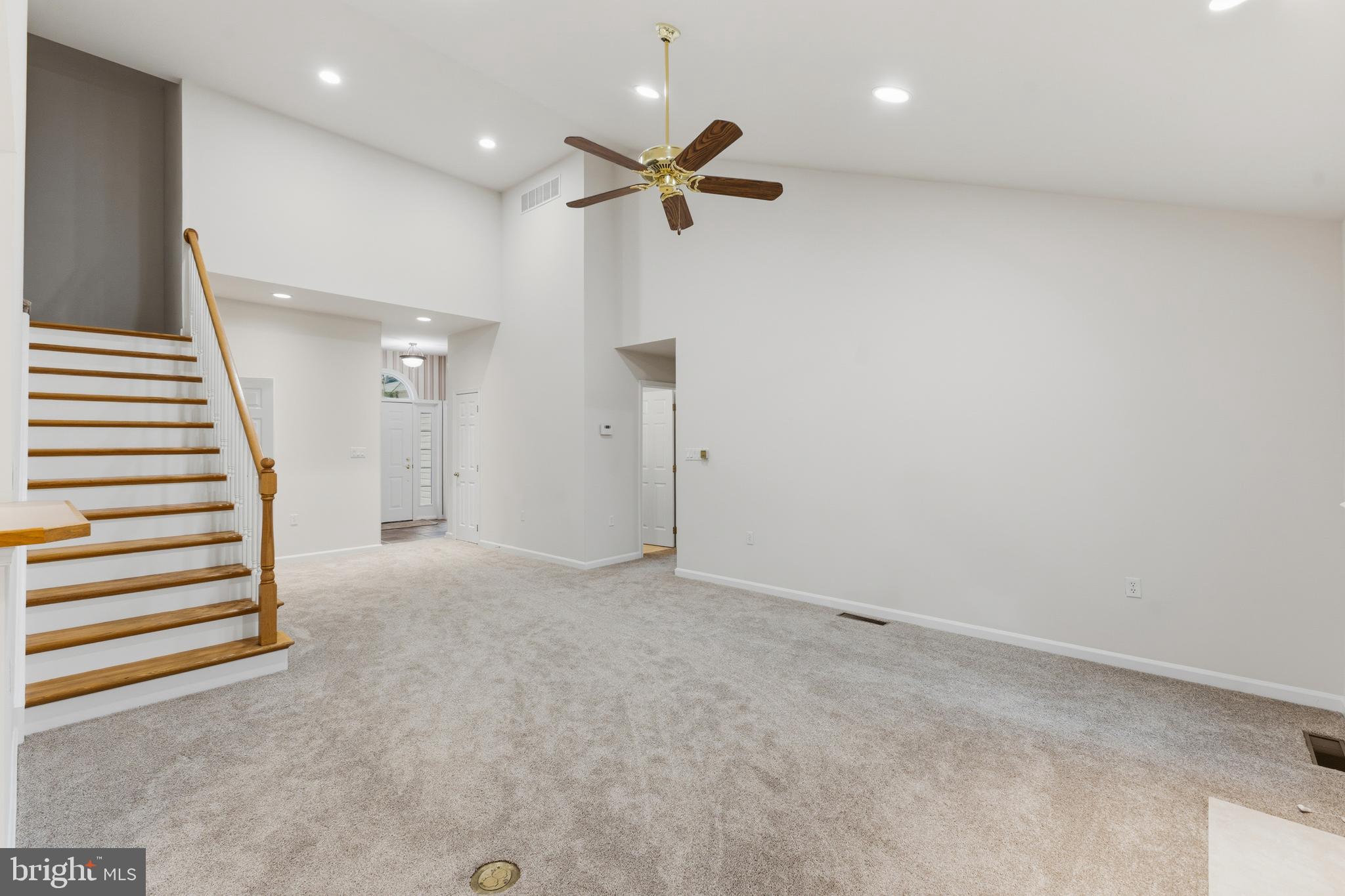TANGLEWOOD MANOR - Residential