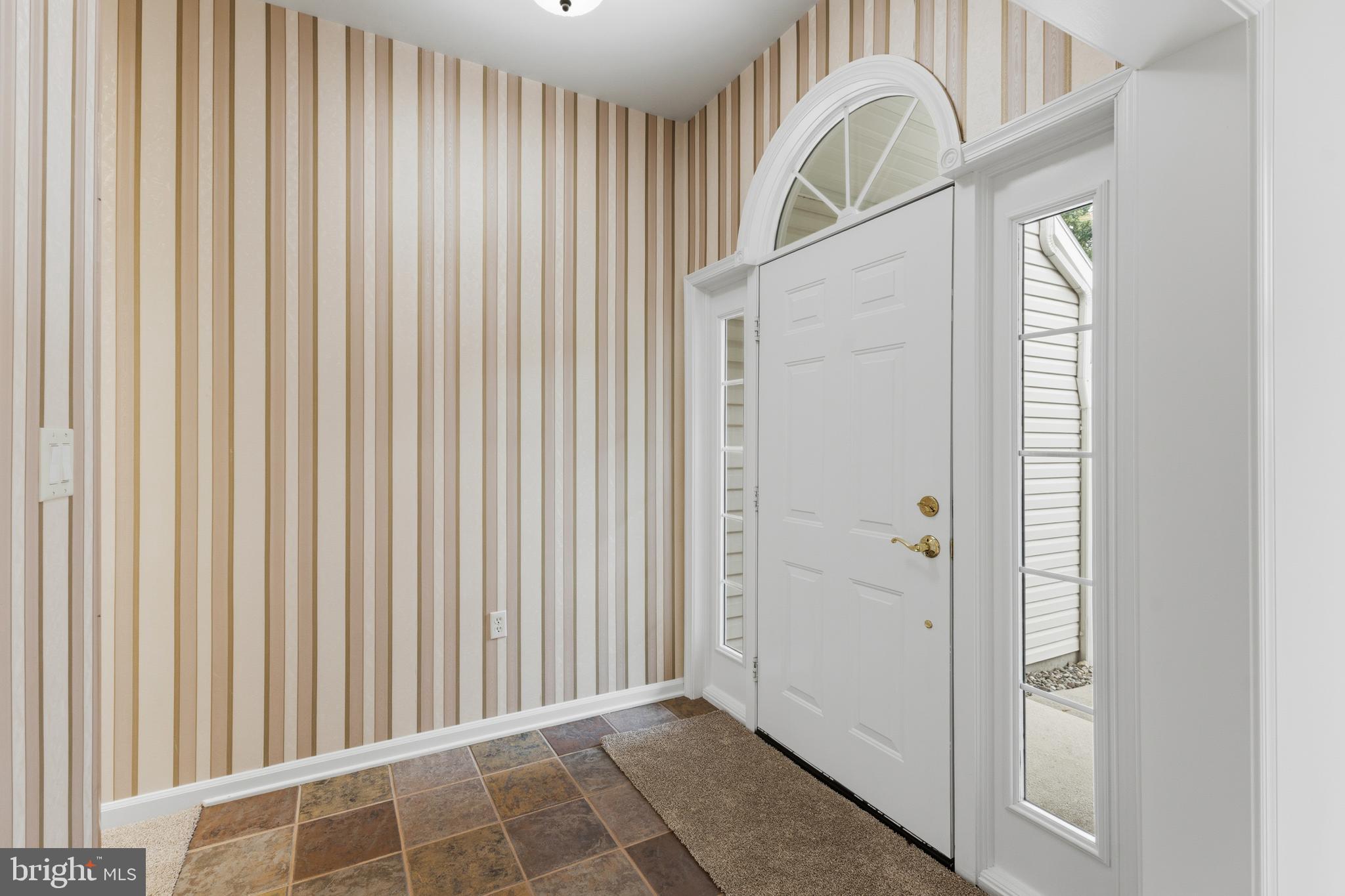 TANGLEWOOD MANOR - Residential