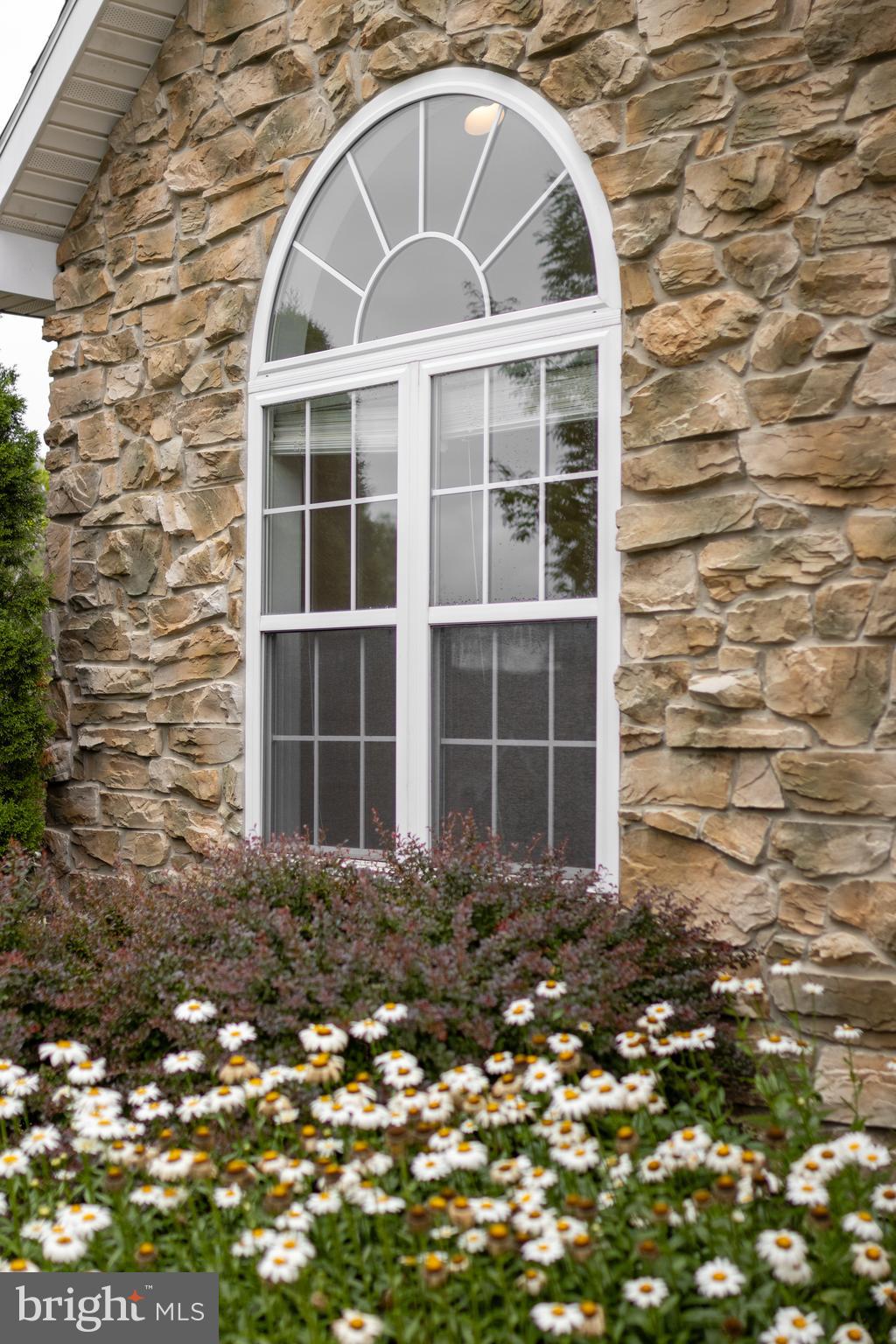 TANGLEWOOD MANOR - Residential