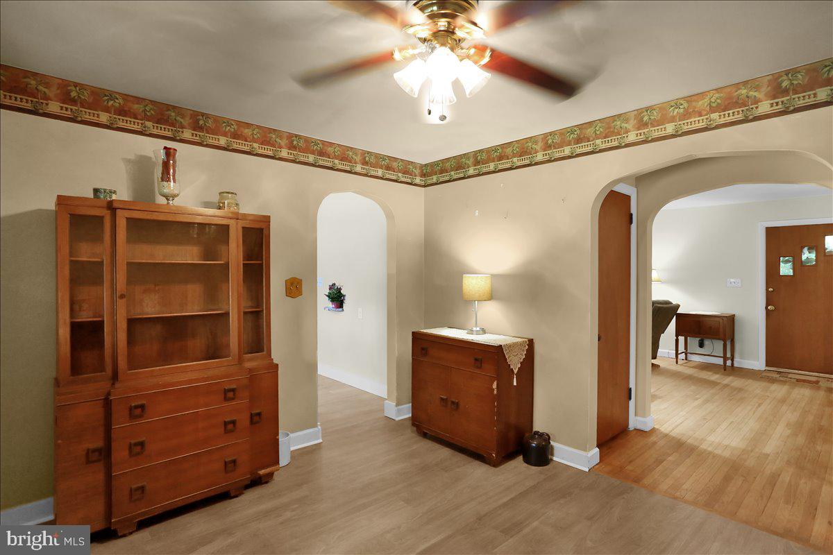 SOUTH TEMPLE HEIGH - Residential