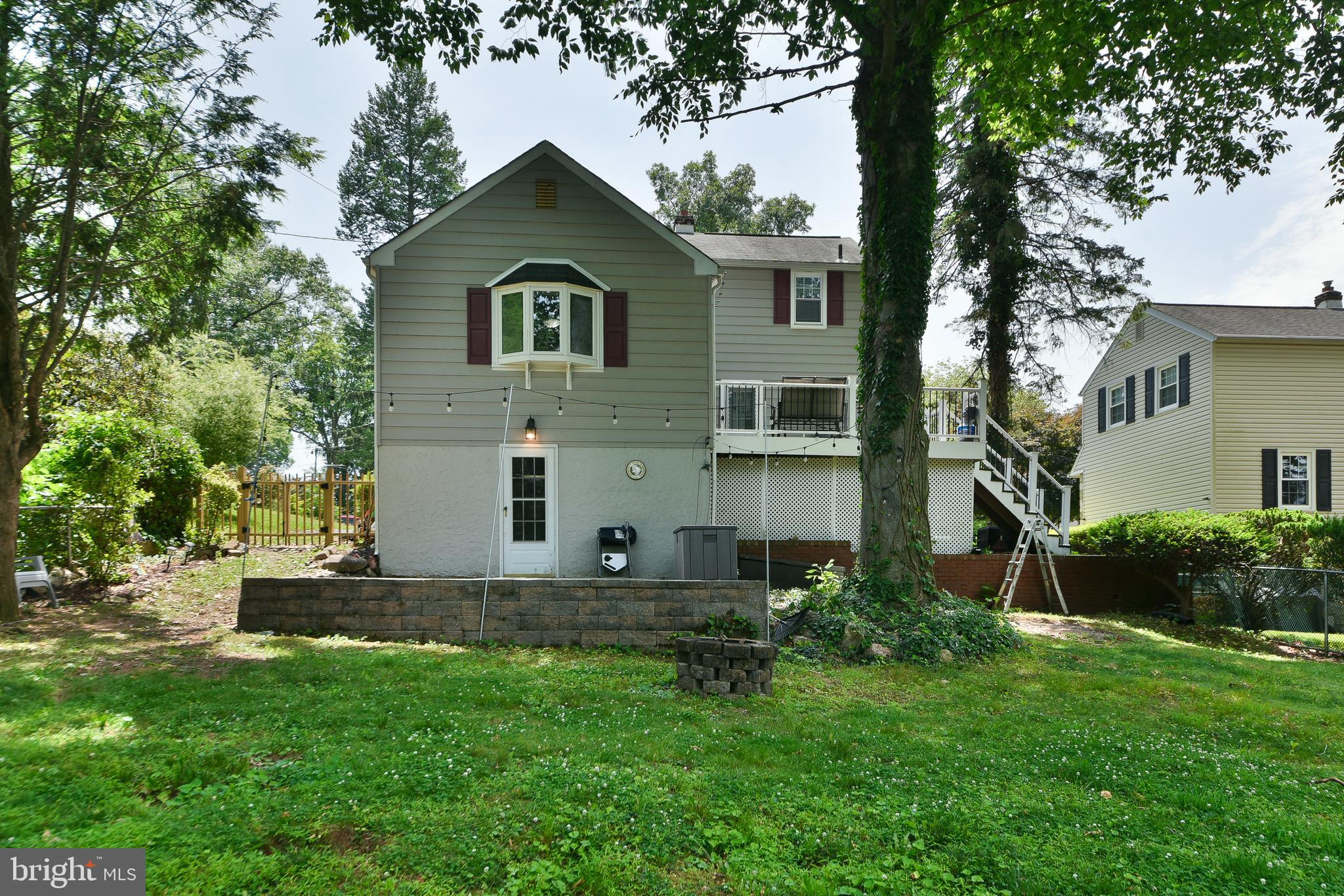 WILLOW GROVE - Residential